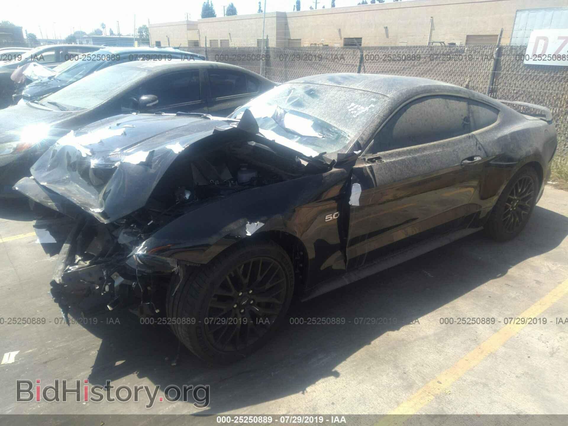 2018 FORD MUSTANG - VIN: 1FA6P8CF0J5138233 - Фото 2