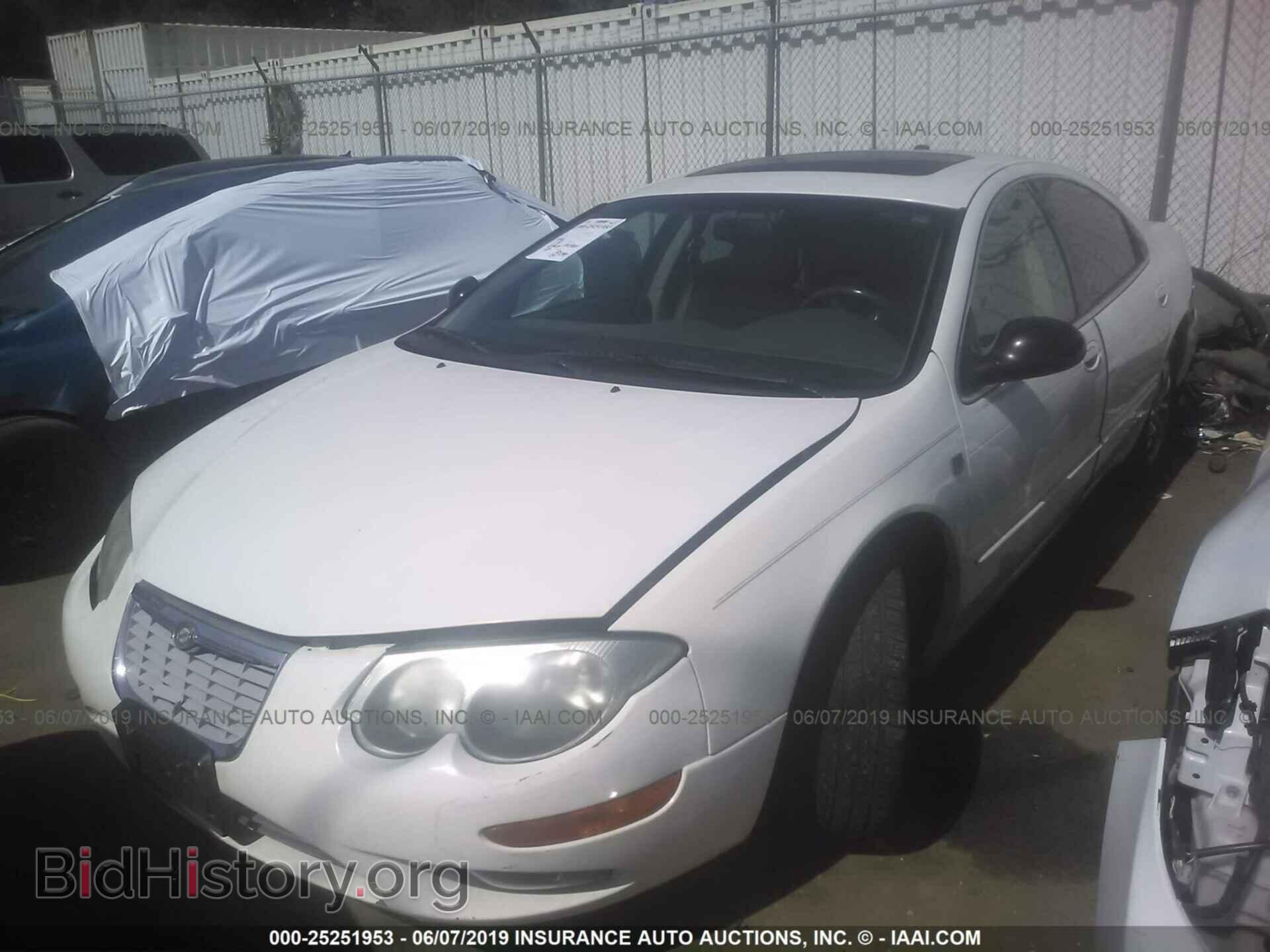 2004 CHRYSLER 300M - VIN: 2C3AE66G24H599986 - Фото 2