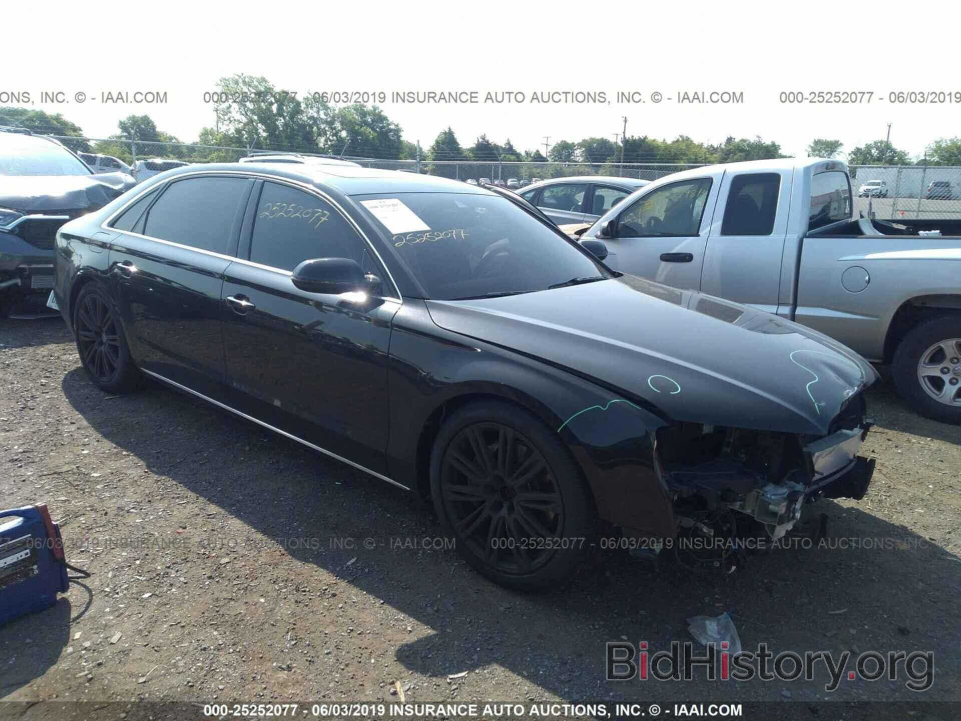 Photo WAURGAFD5DN003436 - AUDI A8 2013