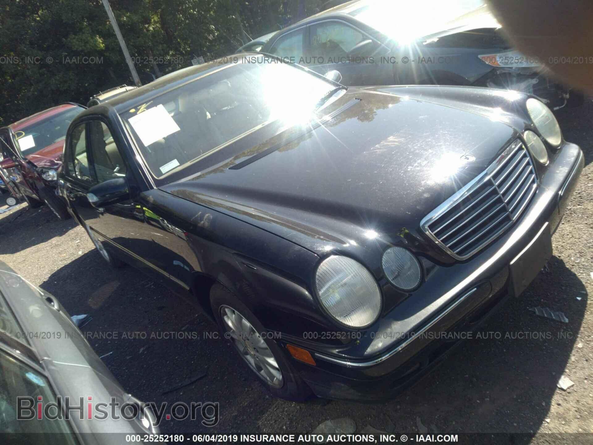 Photo WDBJF65J2YB161312 - MERCEDES-BENZ E 2000