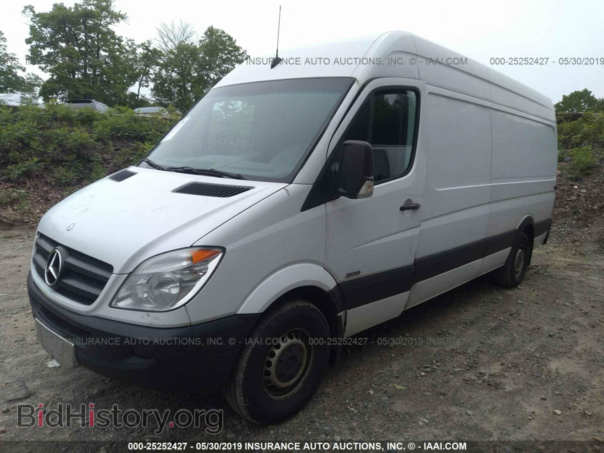 2011 MERCEDES-BENZ SPRINTER - VIN: WD3PE8CC6B5512866 - Фото 2