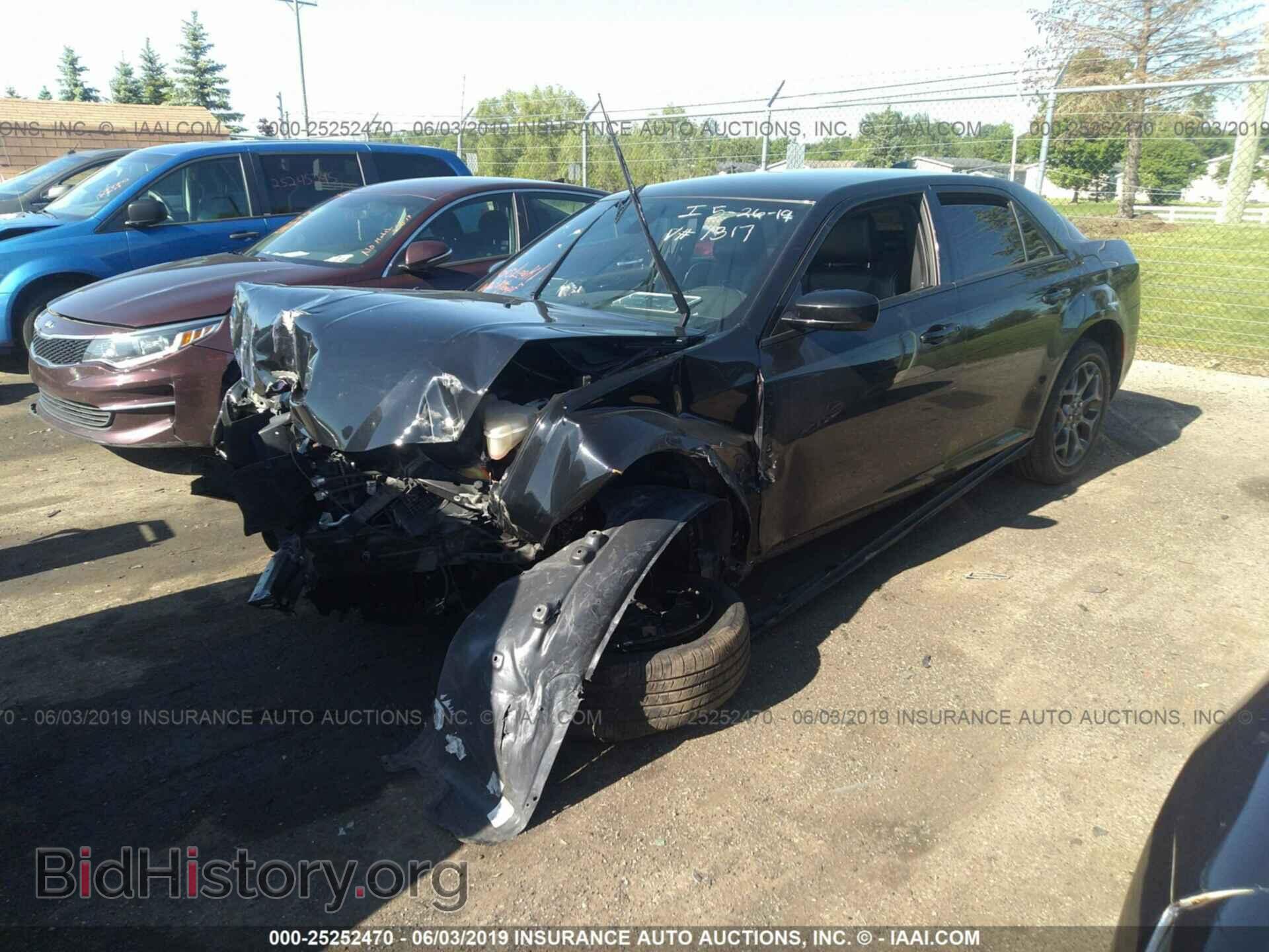 2016 CHRYSLER 300 - VIN: 2C3CCAGG6GH191317 - Photo 2
