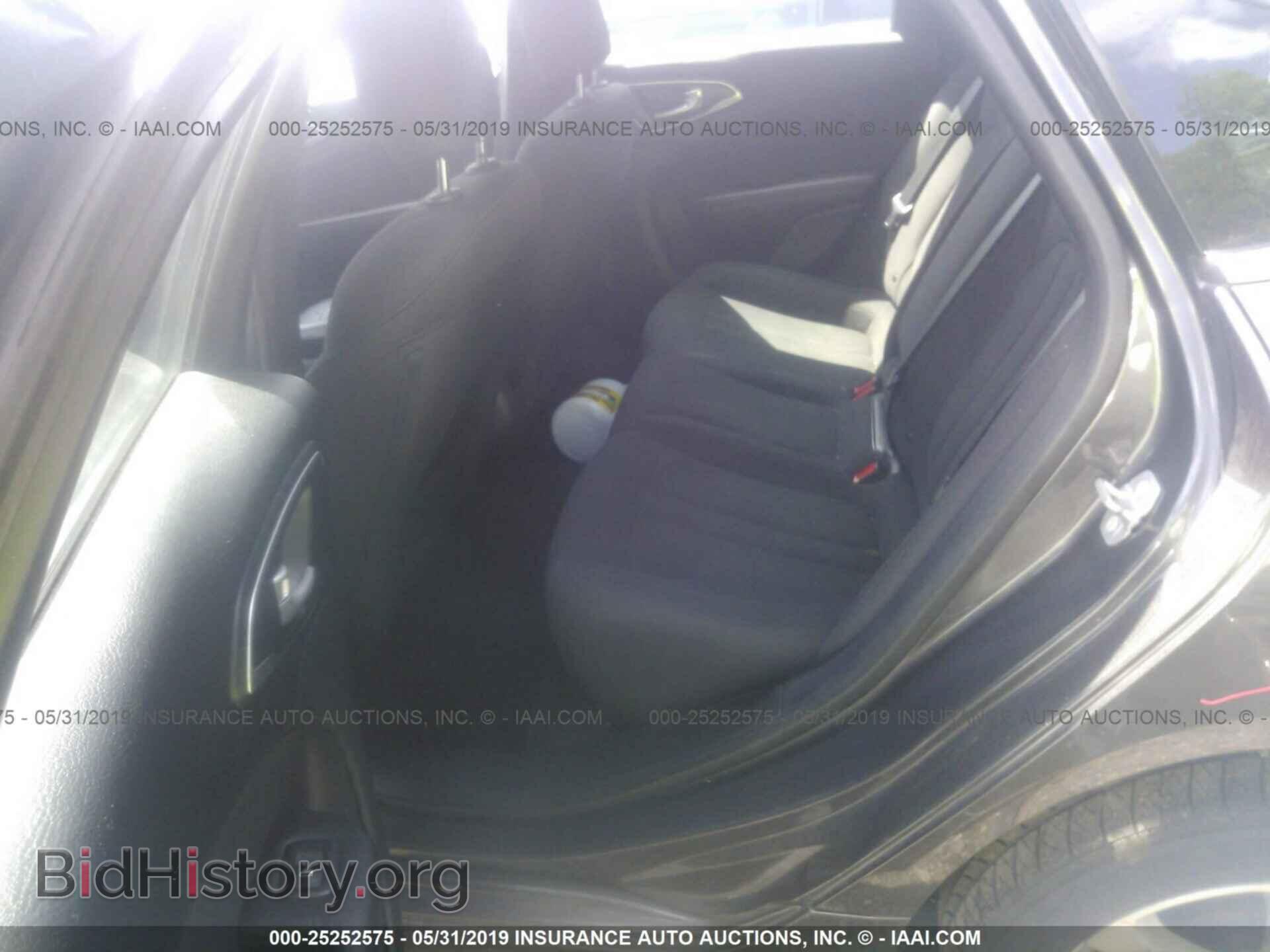 2016 CHRYSLER 200 - VIN: 1C3CCCAB7GN110664 - Photo 8