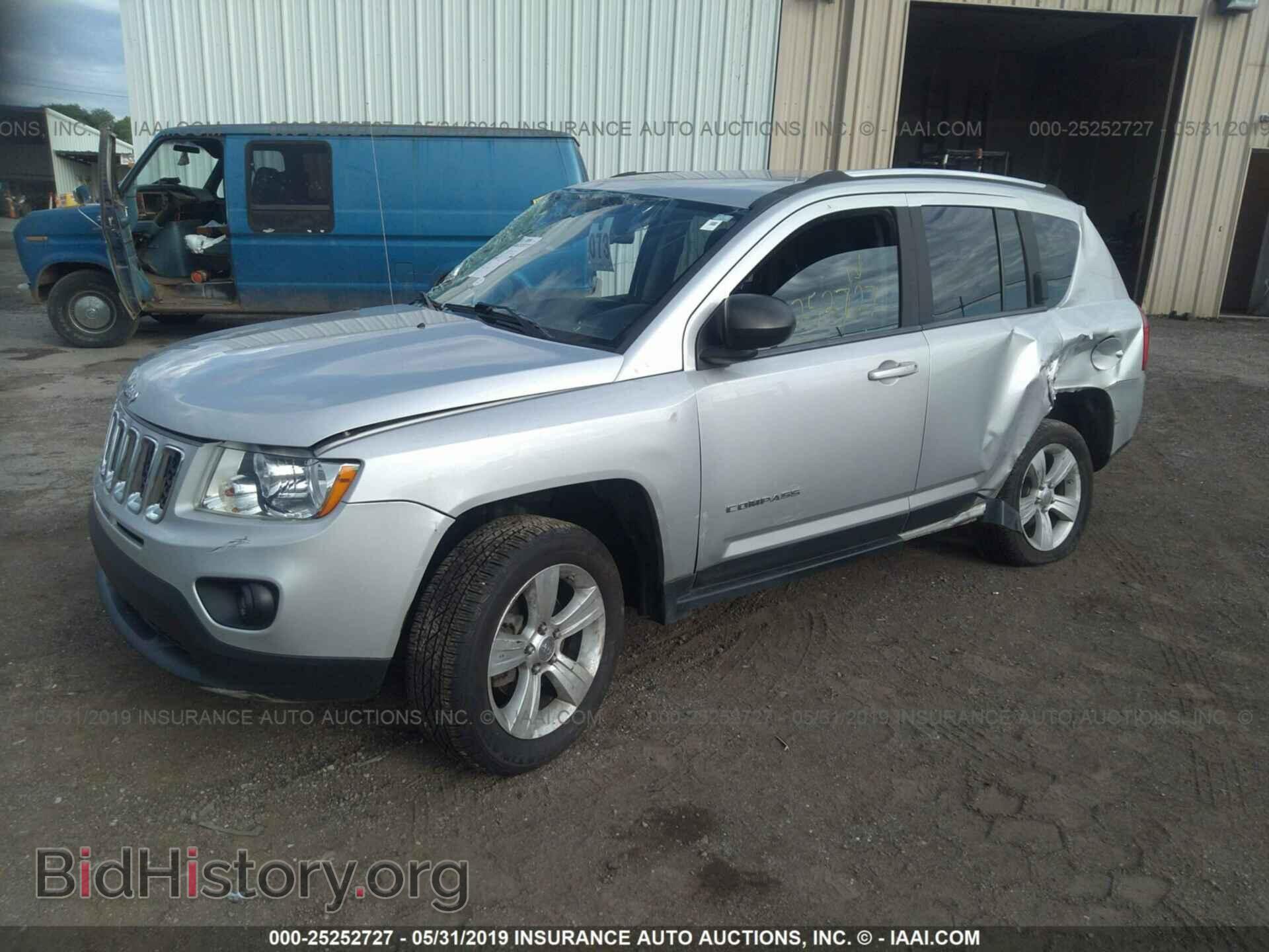 2012 JEEP COMPASS - VIN: 1C4NJDBB0CD577665 - Фото 2
