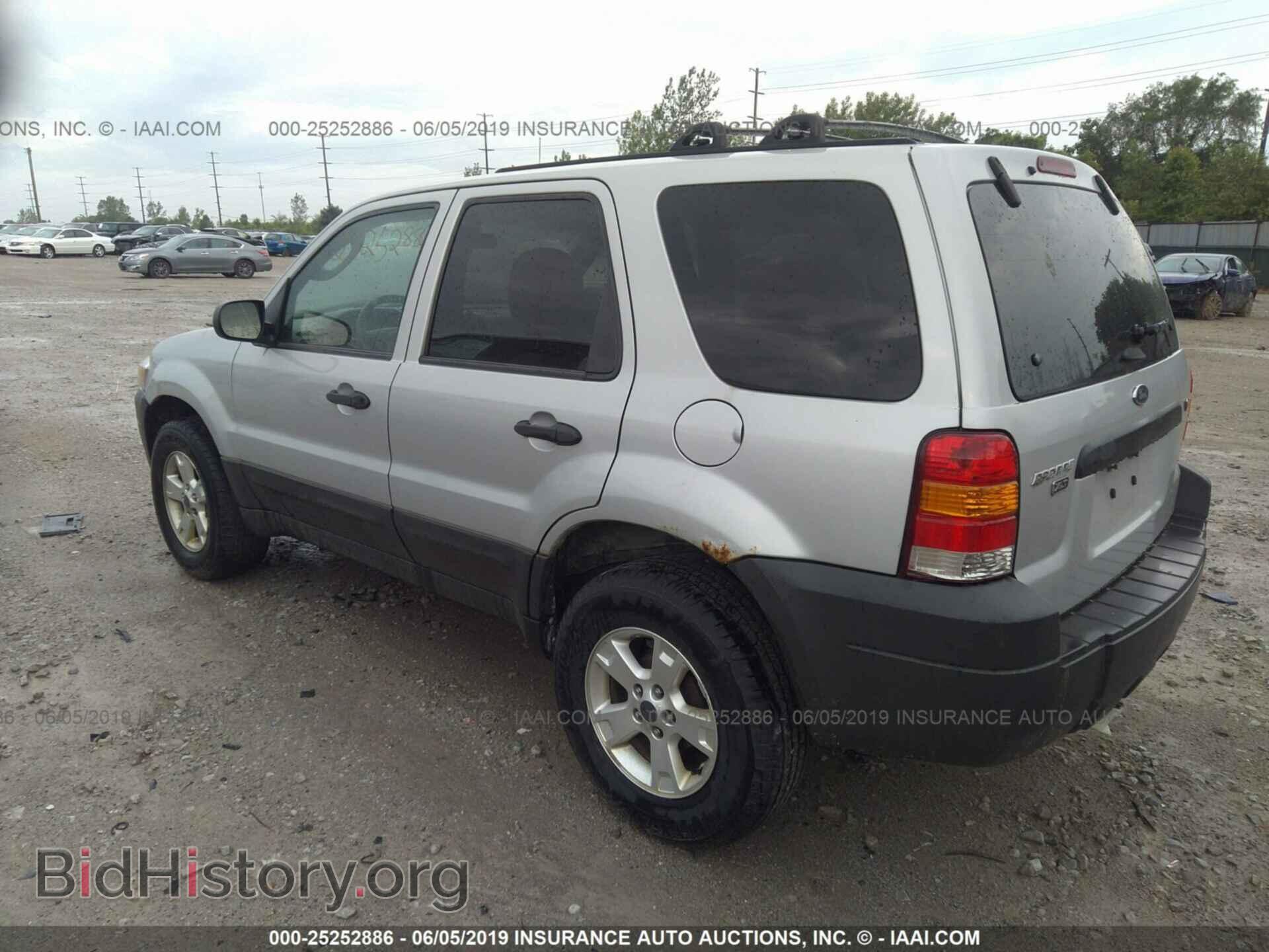 2007 FORD ESCAPE - VIN: 1FMYU03167KB09911 - Фото 3
