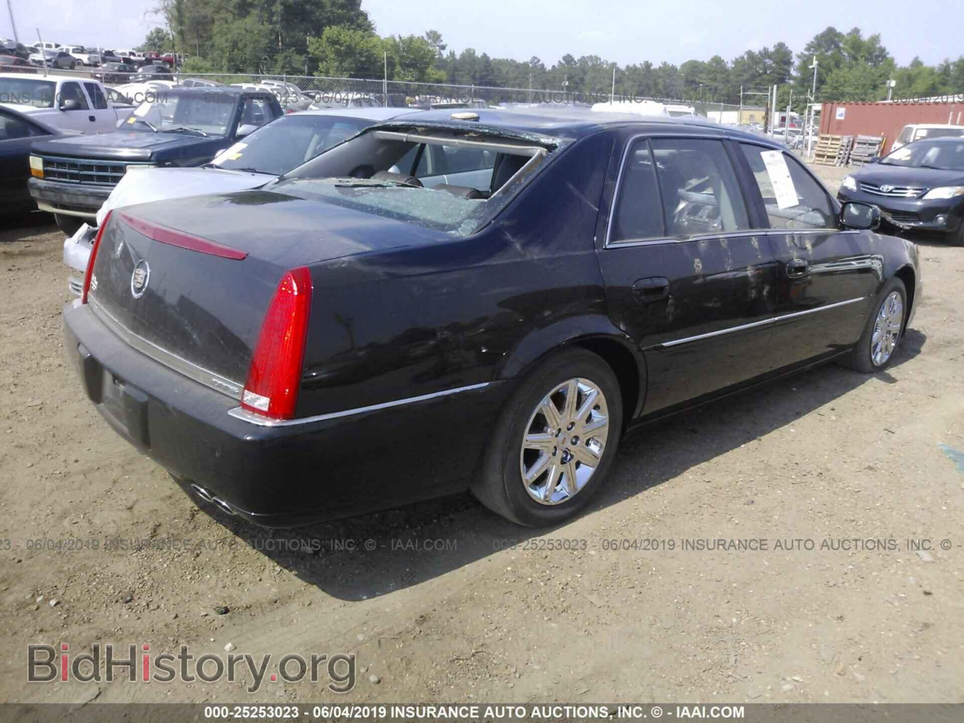 2011 CADILLAC DTS - VIN: 1G6KH5E61BU139306 - Фото 4