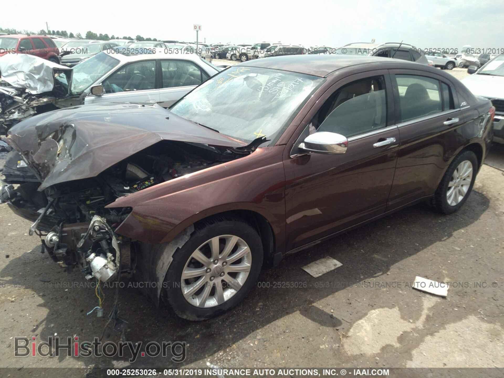 2013 CHRYSLER 200 - VIN: 1C3CCBCG1DN507334 - Photo 2