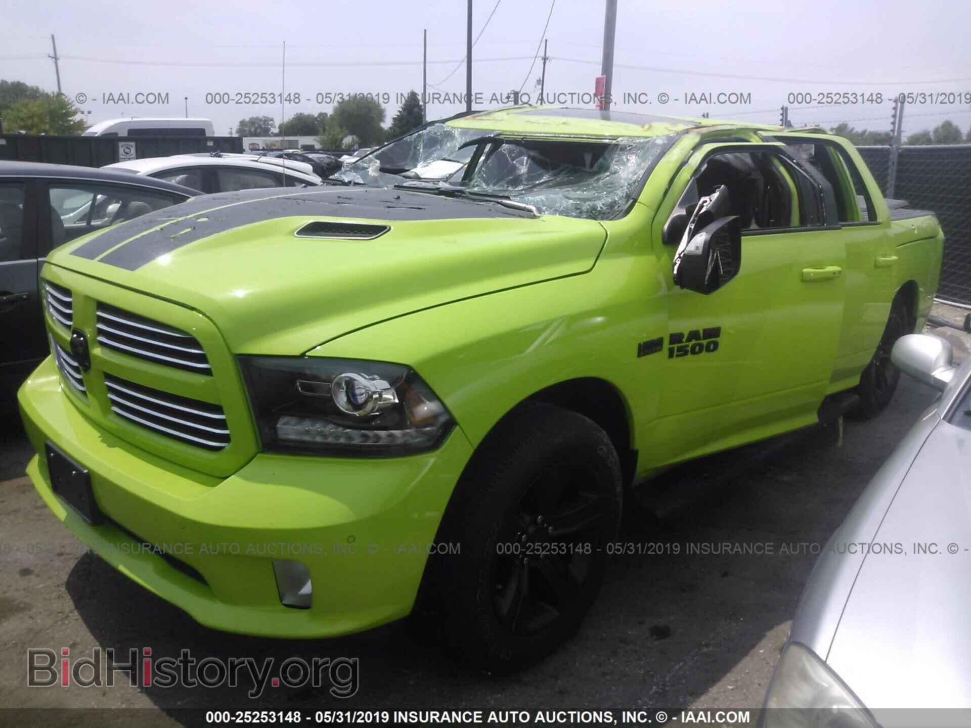 2017 RAM 1500 - VIN: 1C6RR7MT1HS798476 - Photo 2