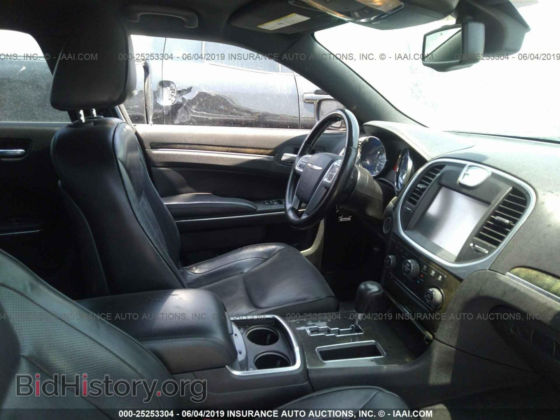 2011 CHRYSLER 300C - VIN: 2C3CA6CT3BH580978 - Photo 5