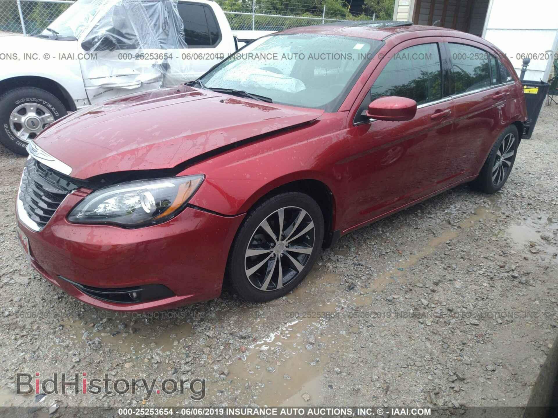 2013 CHRYSLER 200 - VIN: 1C3CCBBG9DN720064 - Photo 2