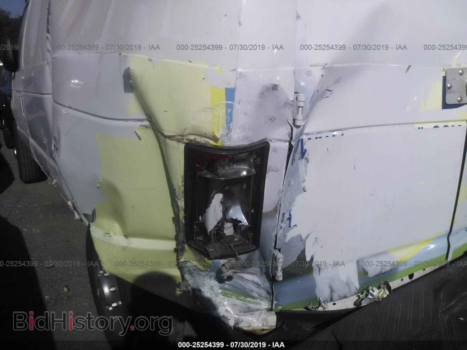 2011 FORD ECONOLINE - VIN: 1FTNE2EL2BDB38768 - Фото 6