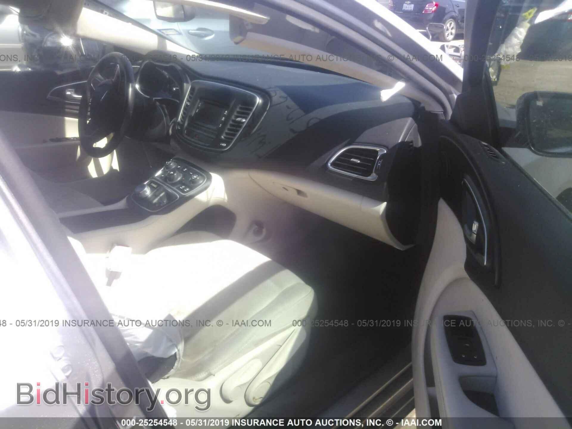 2016 CHRYSLER 200 - VIN: 1C3CCCFB6GN186286 - Фото 5
