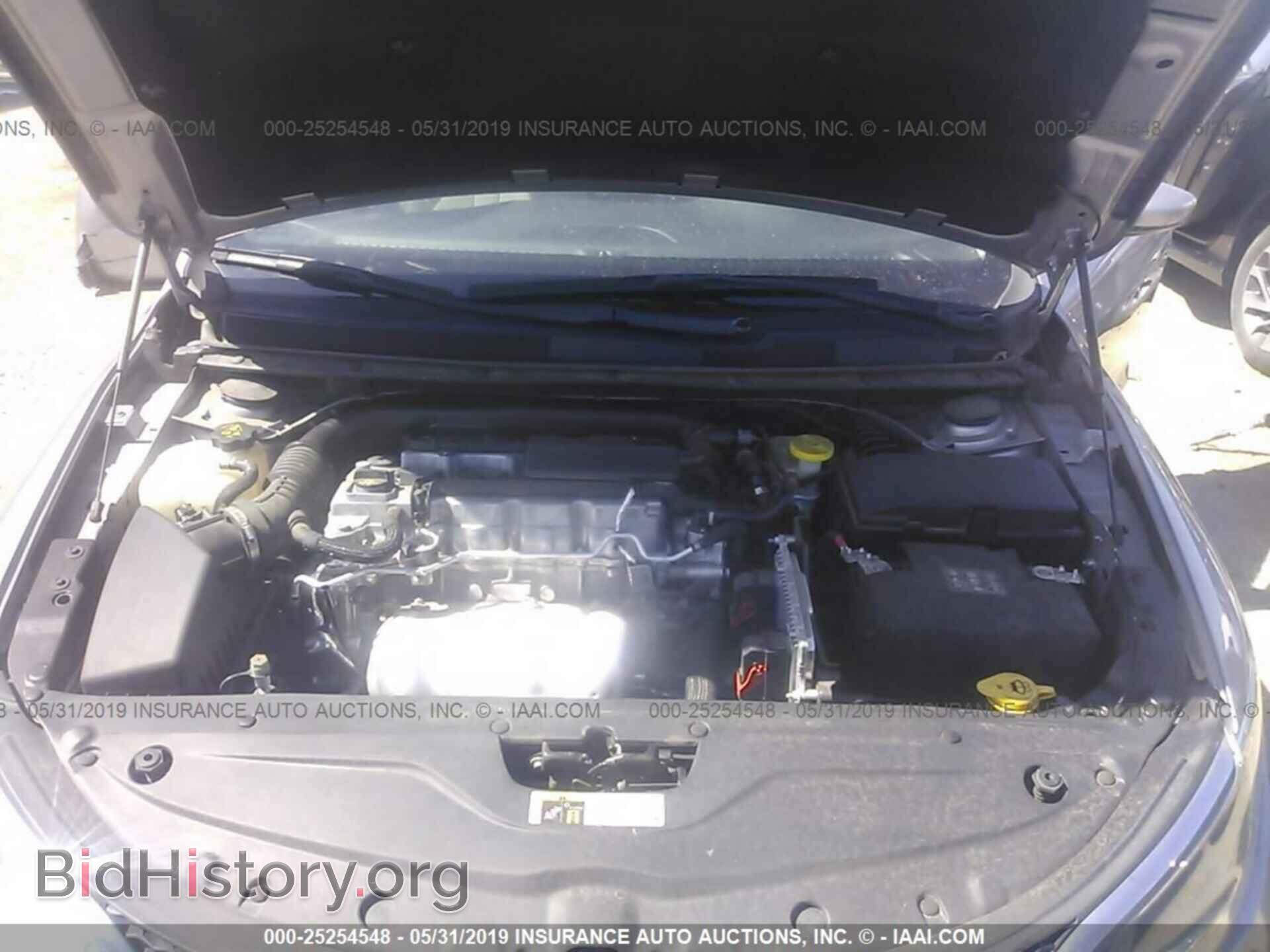 2016 CHRYSLER 200 - VIN: 1C3CCCFB6GN186286 - Фото 10