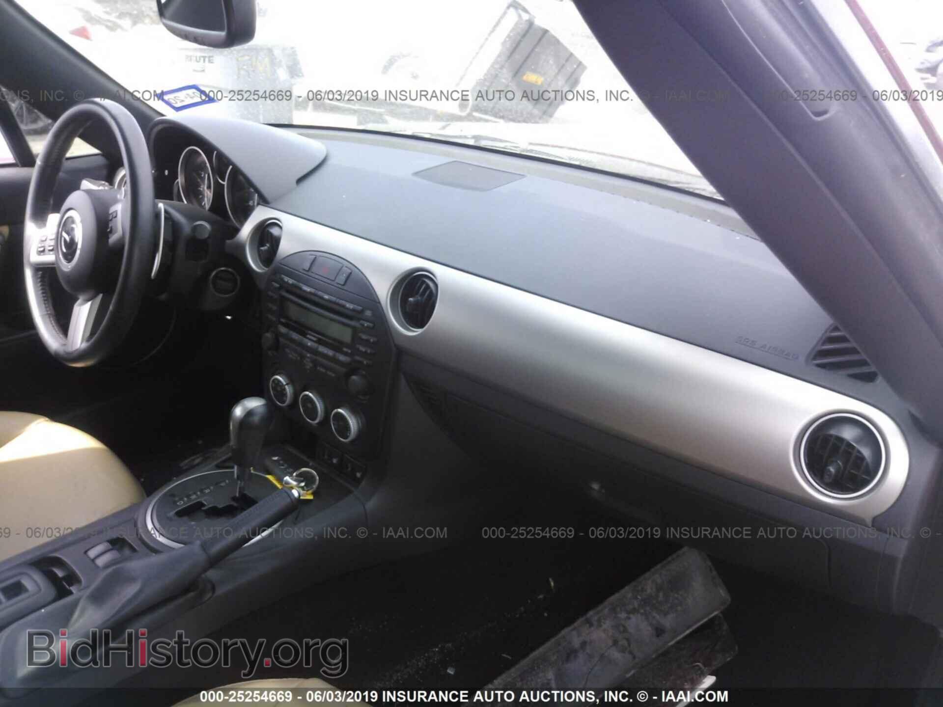 2011 MAZDA MX-5 MIATA - VIN: JM1NC2PF5B0216545 - Фото 5