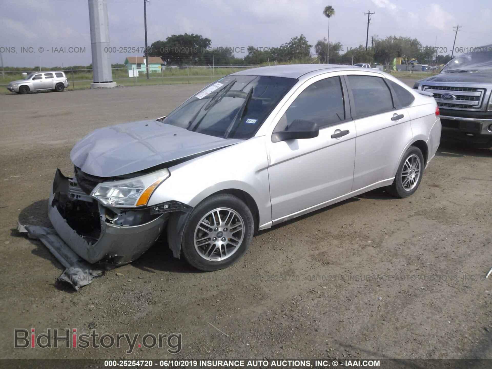 2011 FORD FOCUS - VIN: 1FAHP3FN7BW196849 - Фото 2