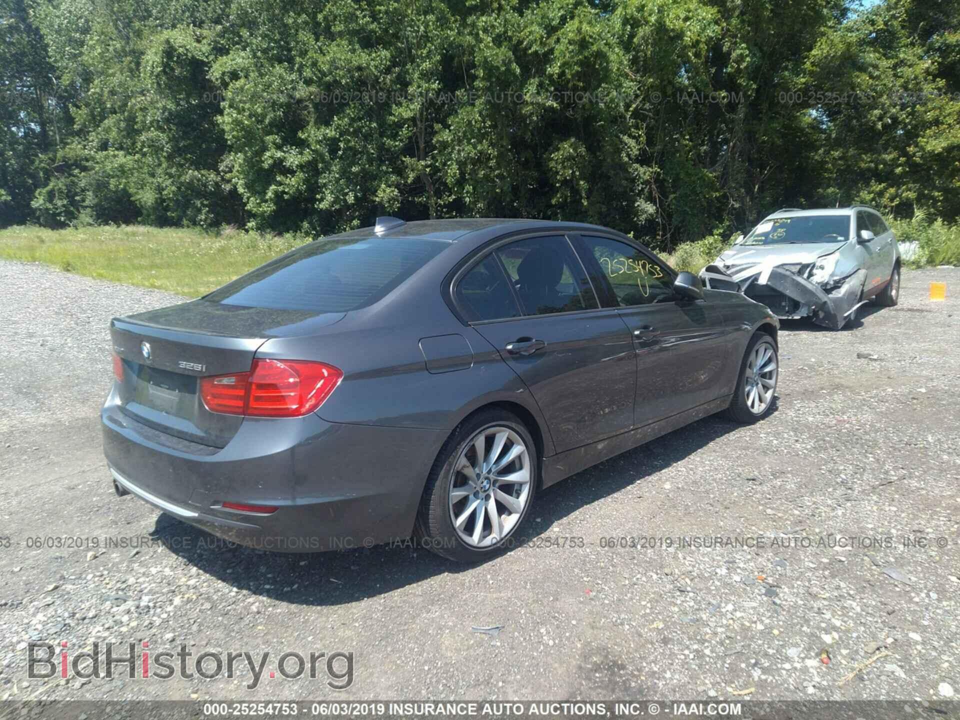 2013 BMW 328 - VIN: WBA3B3C57DF537710 - Фото 4