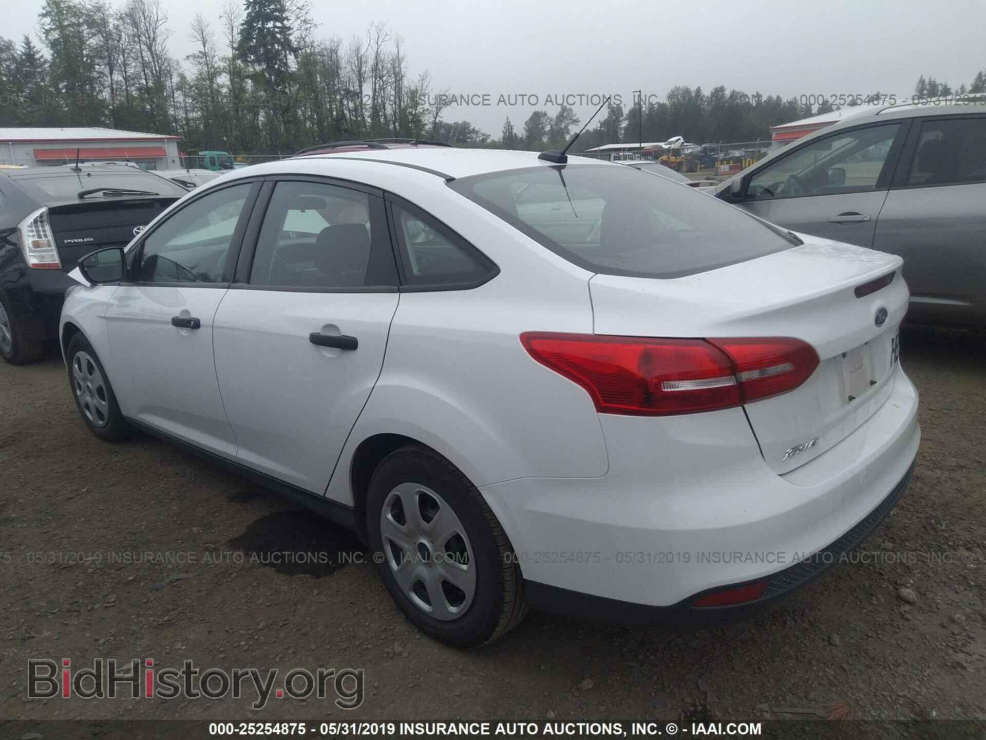 2018 FORD FOCUS - VIN: 1FADP3E26JL261258 - Фото 3