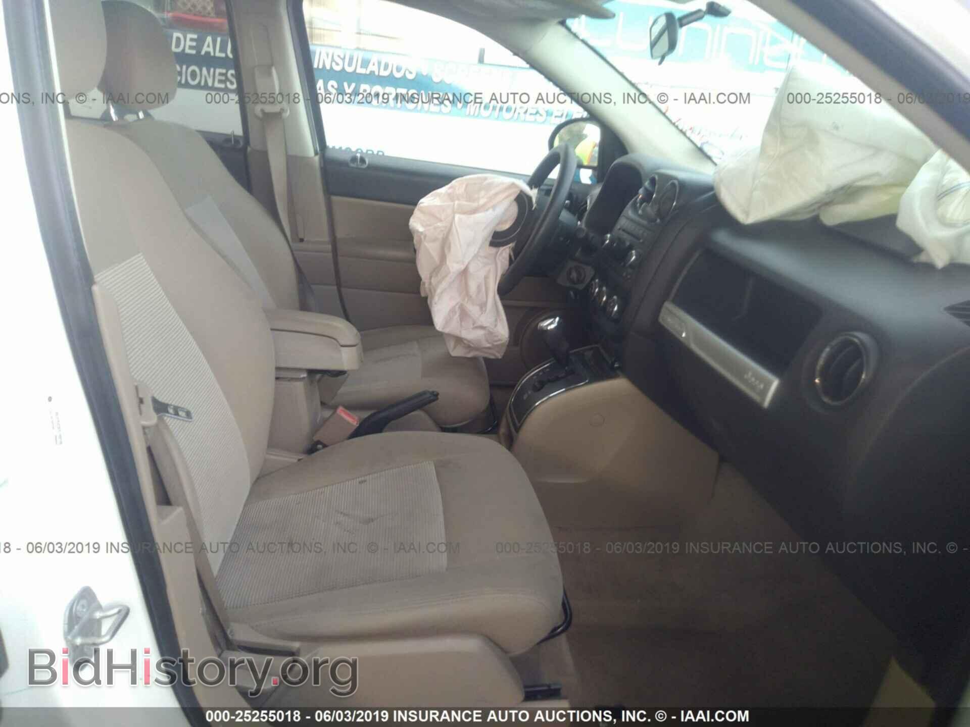 2014 JEEP COMPASS - VIN: 1C4NJCBA3ED749739 - Фото 5