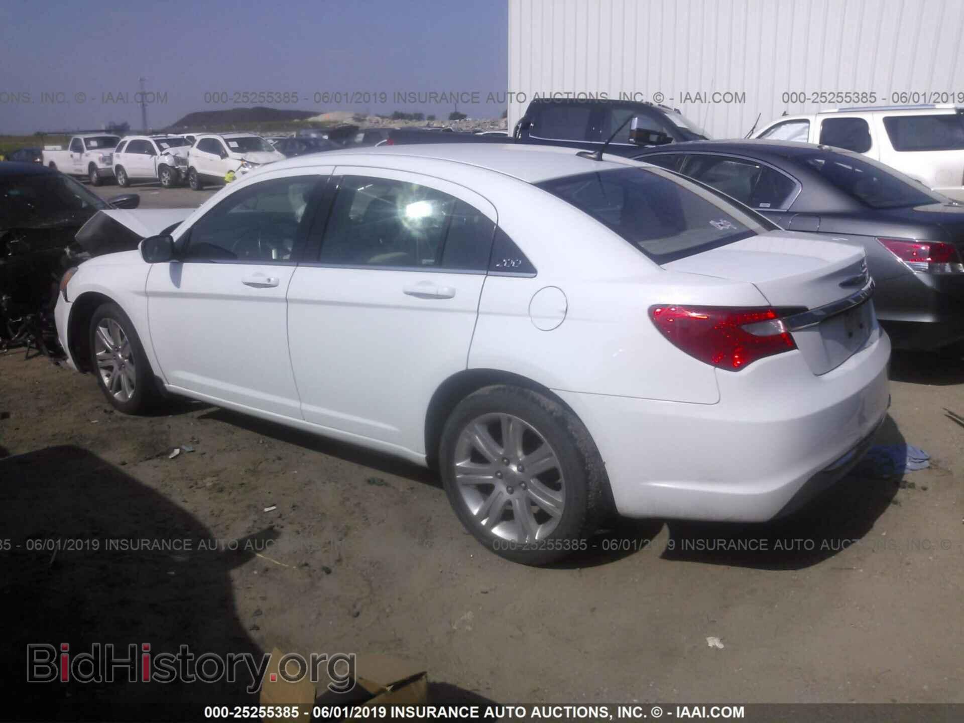 2012 CHRYSLER 200 - VIN: 1C3CCBBB9CN205763 - Фото 3