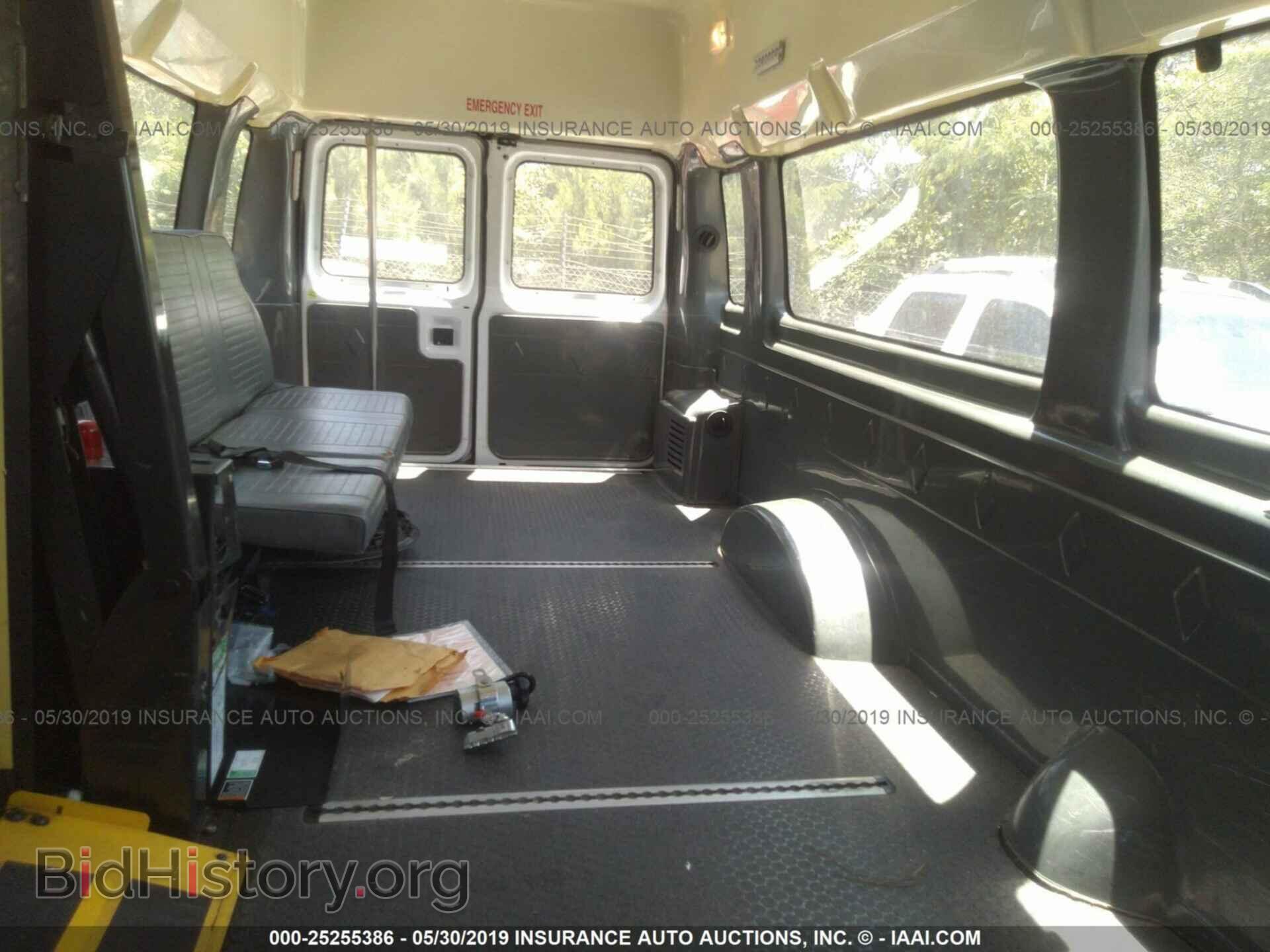 2010 FORD ECONOLINE - VIN: 1FTNS2EW6ADA55748 - Photo 8
