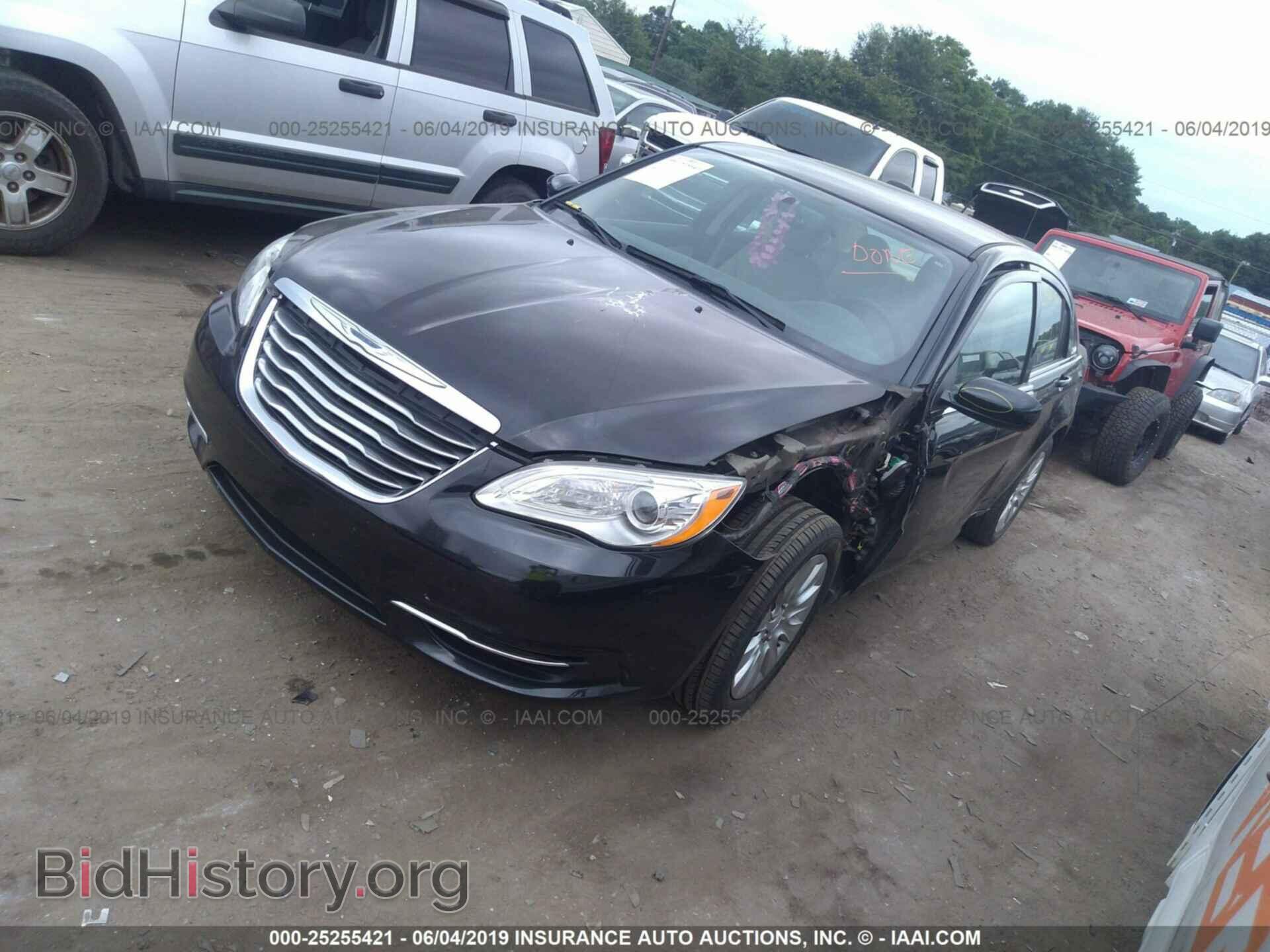 2014 CHRYSLER 200 - VIN: 1C3CCBAG7EN164307 - Фото 2