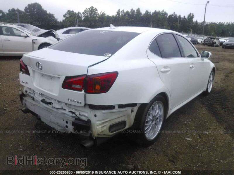 2010 Lexus IS (VIN JTHBF5C29A2095616) — photo 4 of 10