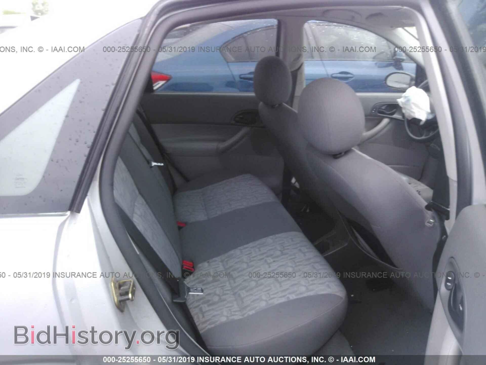 2005 FORD FOCUS - VIN: 1FAFP34N75W126685 - Фото 8