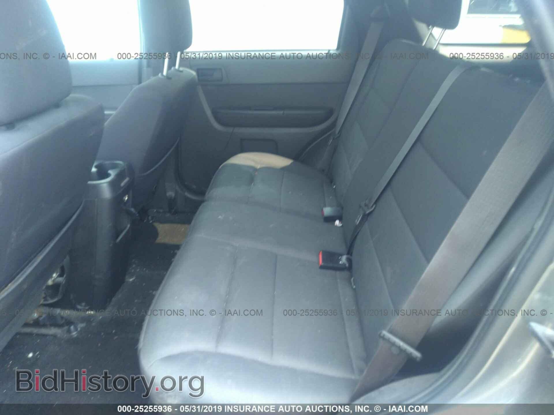 2011 FORD ESCAPE - VIN: 1FMCU9DG2BKB17739 - Photo 8