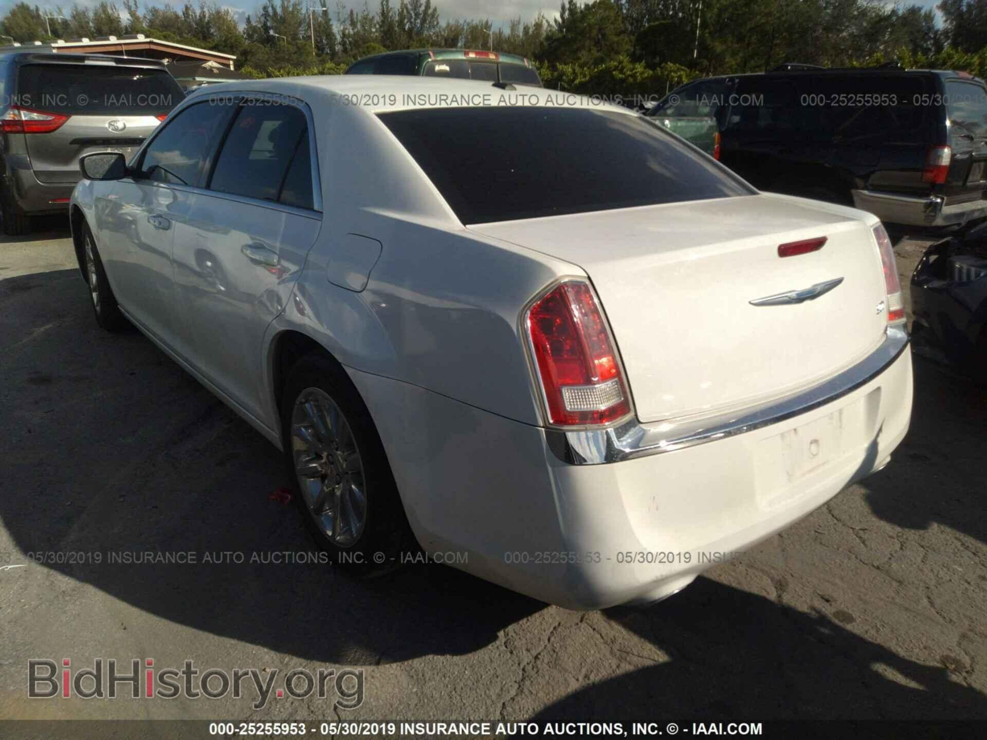 2012 CHRYSLER 300 - VIN: 2C3CCAAG0CH289455 - Photo 3