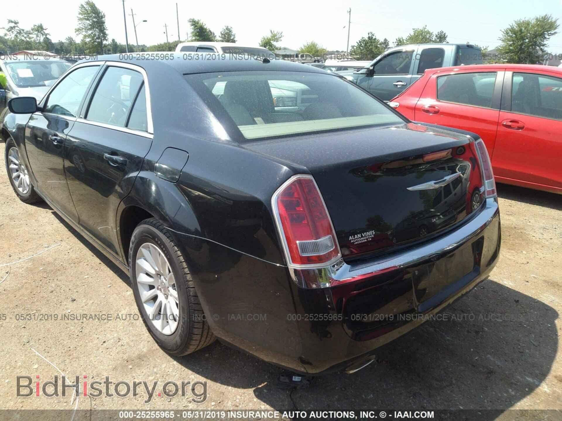 2013 CHRYSLER 300 - VIN: 2C3CCAAGXDH577839 - Photo 3