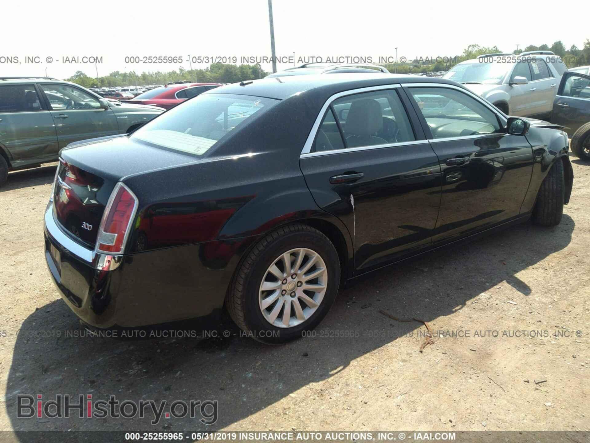 2013 CHRYSLER 300 - VIN: 2C3CCAAGXDH577839 - Photo 4