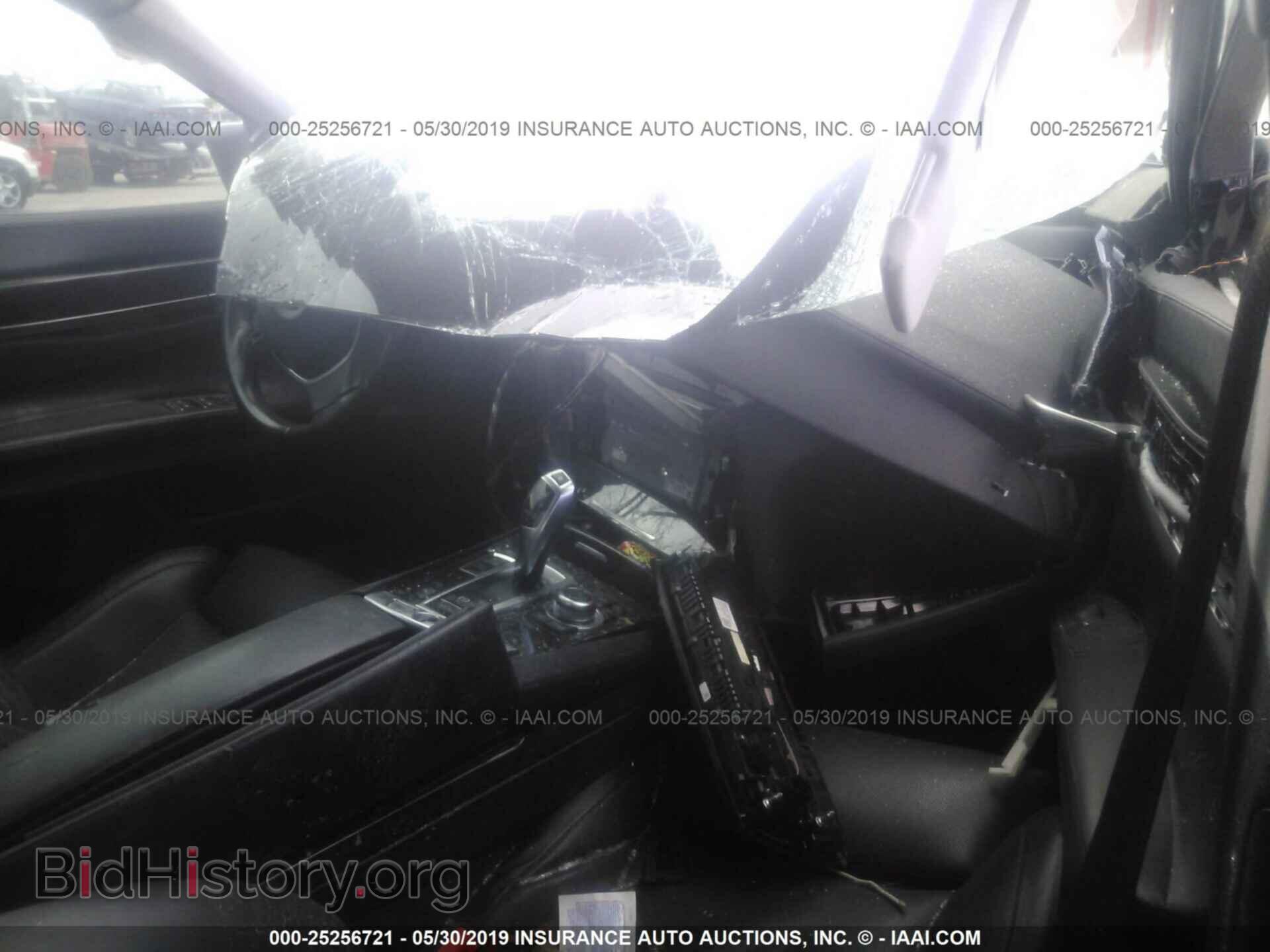 2012 BMW 750 - VIN: WBAKB8C55CC963453 - Фото 5