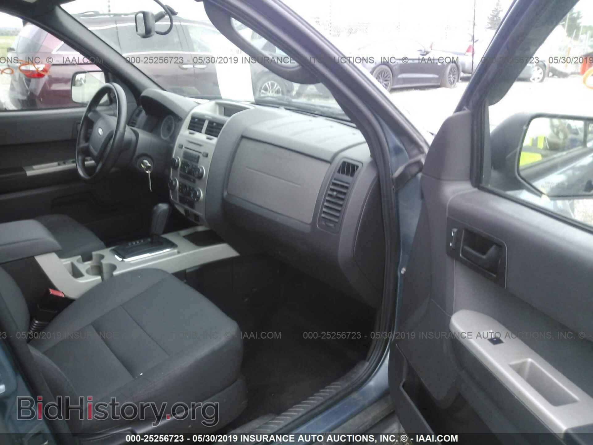 2011 FORD ESCAPE - VIN: 1FMCU0D76BKB09137 - Фото 5