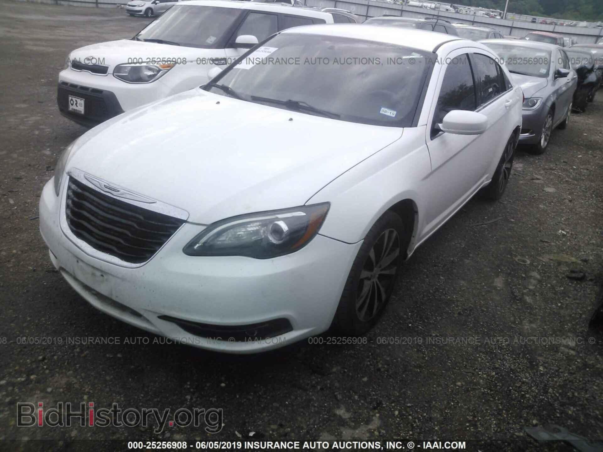 2014 CHRYSLER 200 - VIN: 1C3CCBBG2EN118429 - Photo 2