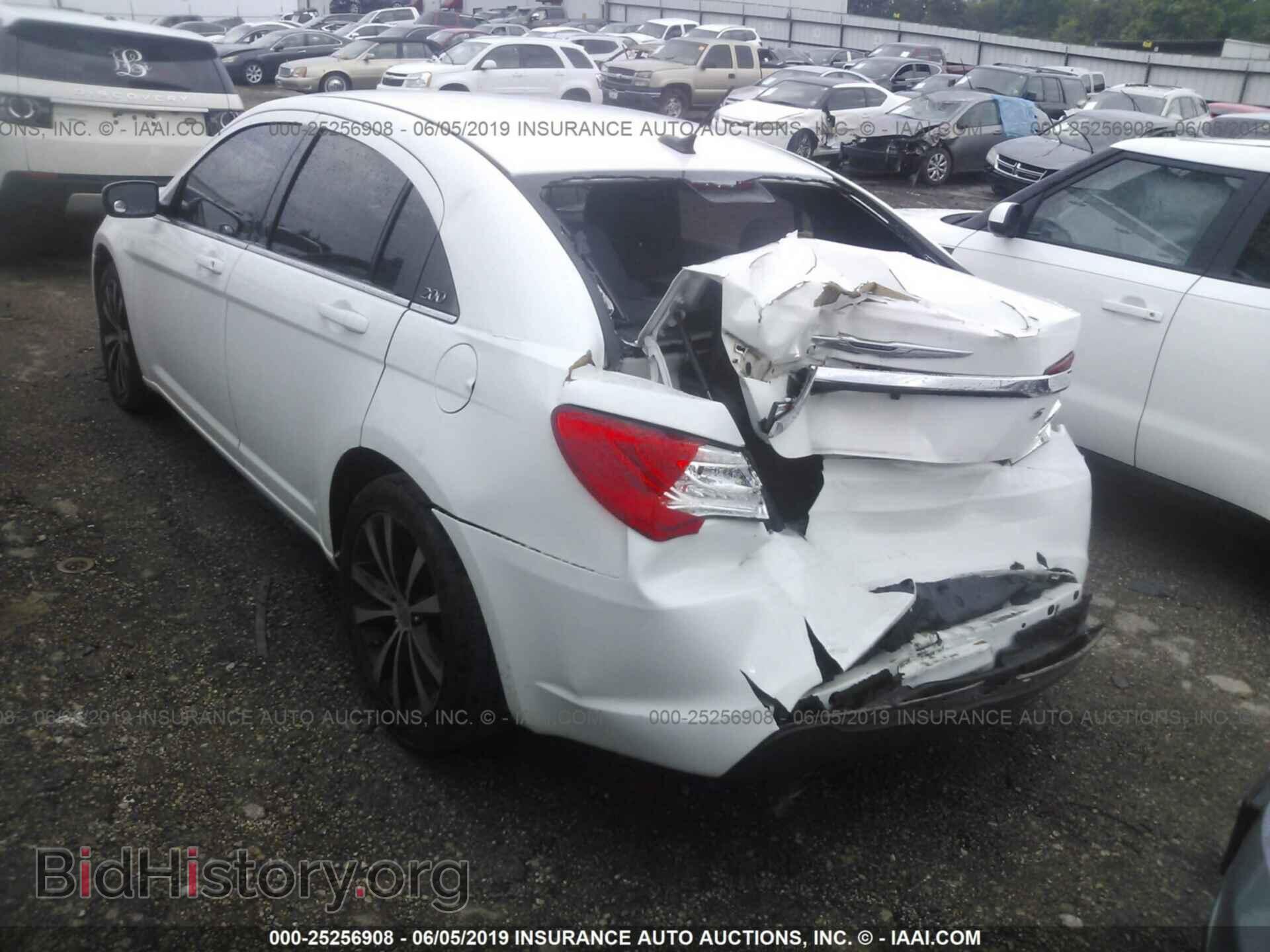 2014 CHRYSLER 200 - VIN: 1C3CCBBG2EN118429 - Photo 3