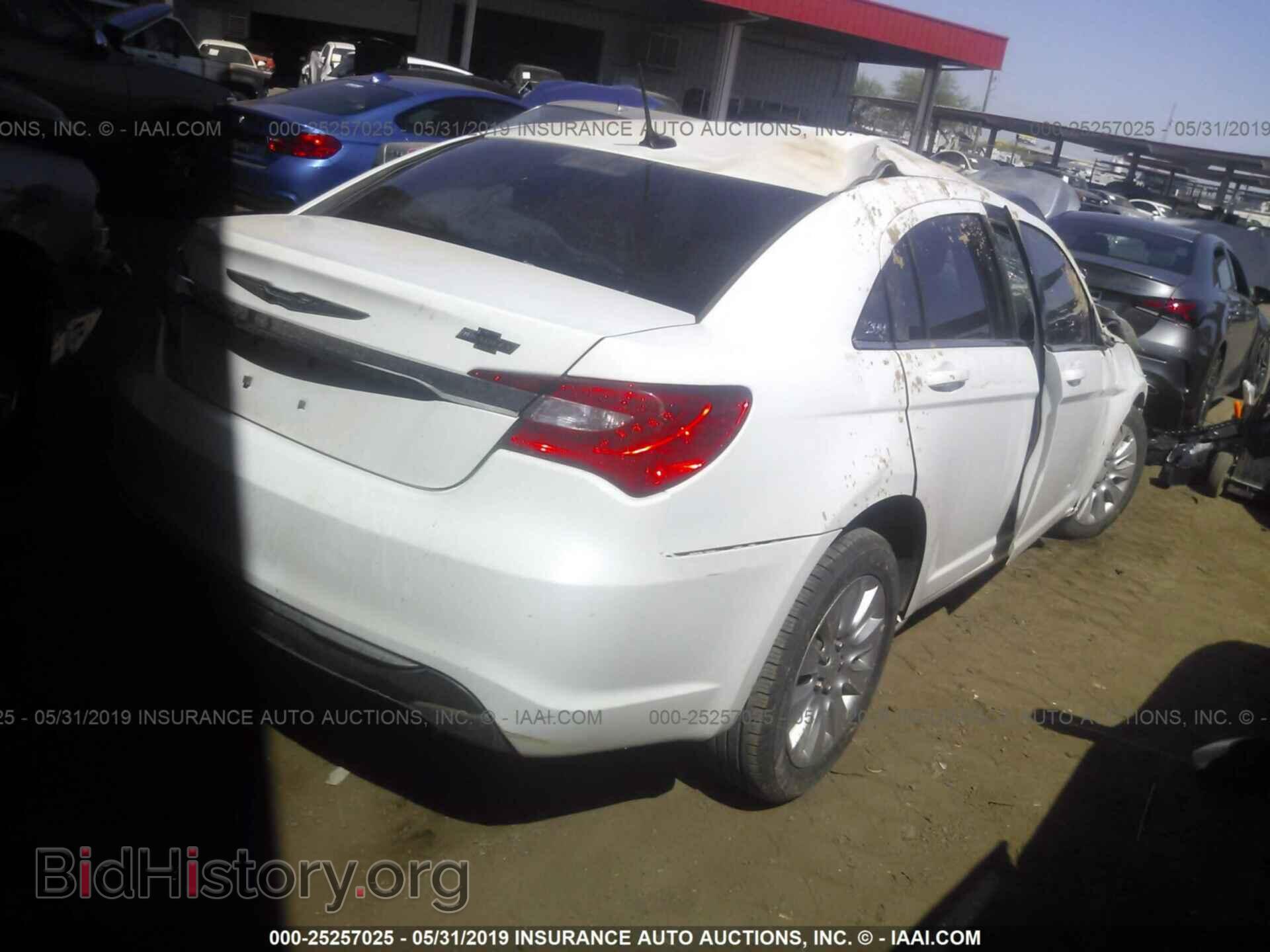 2013 CHRYSLER 200 - VIN: 1C3CCBAB2DN620748 - Photo 4