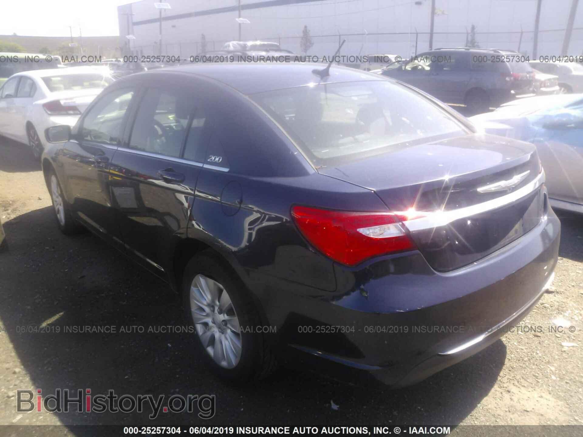 2013 CHRYSLER 200 - VIN: 1C3CCBAB2DN642460 - Фото 3