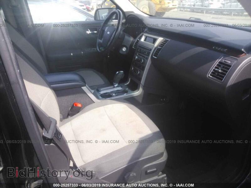 2011 Ford FLEX (VIN 2FMGK5CC0BBD01358) — photo 5 of 10