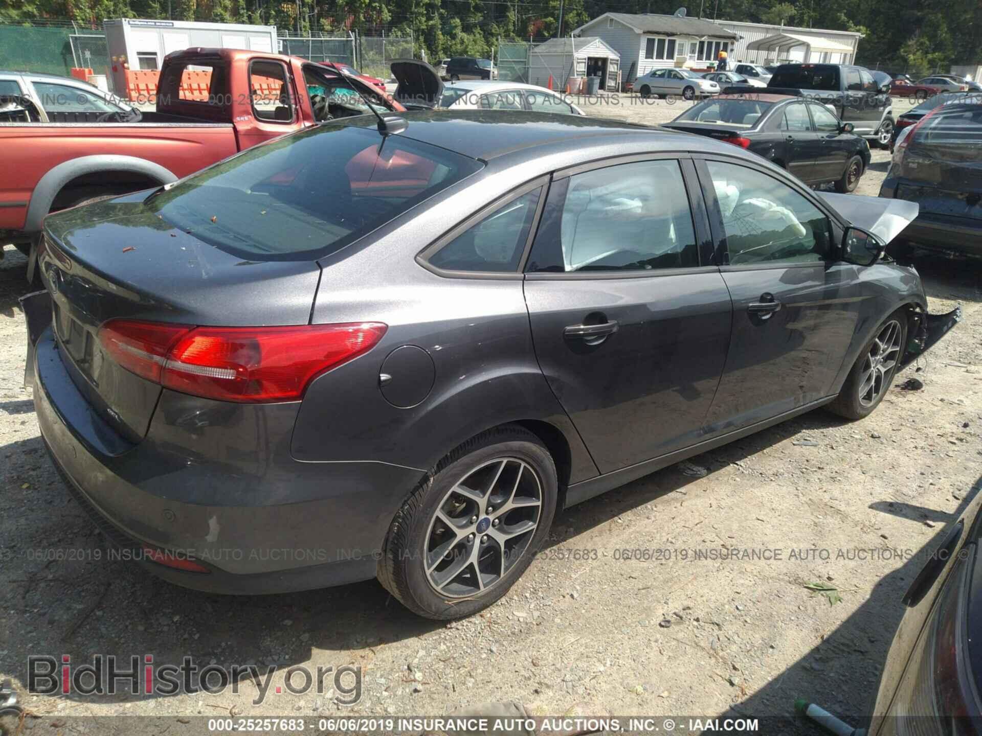 2017 FORD FOCUS - VIN: 1FADP3H22HL252496 - Фото 4