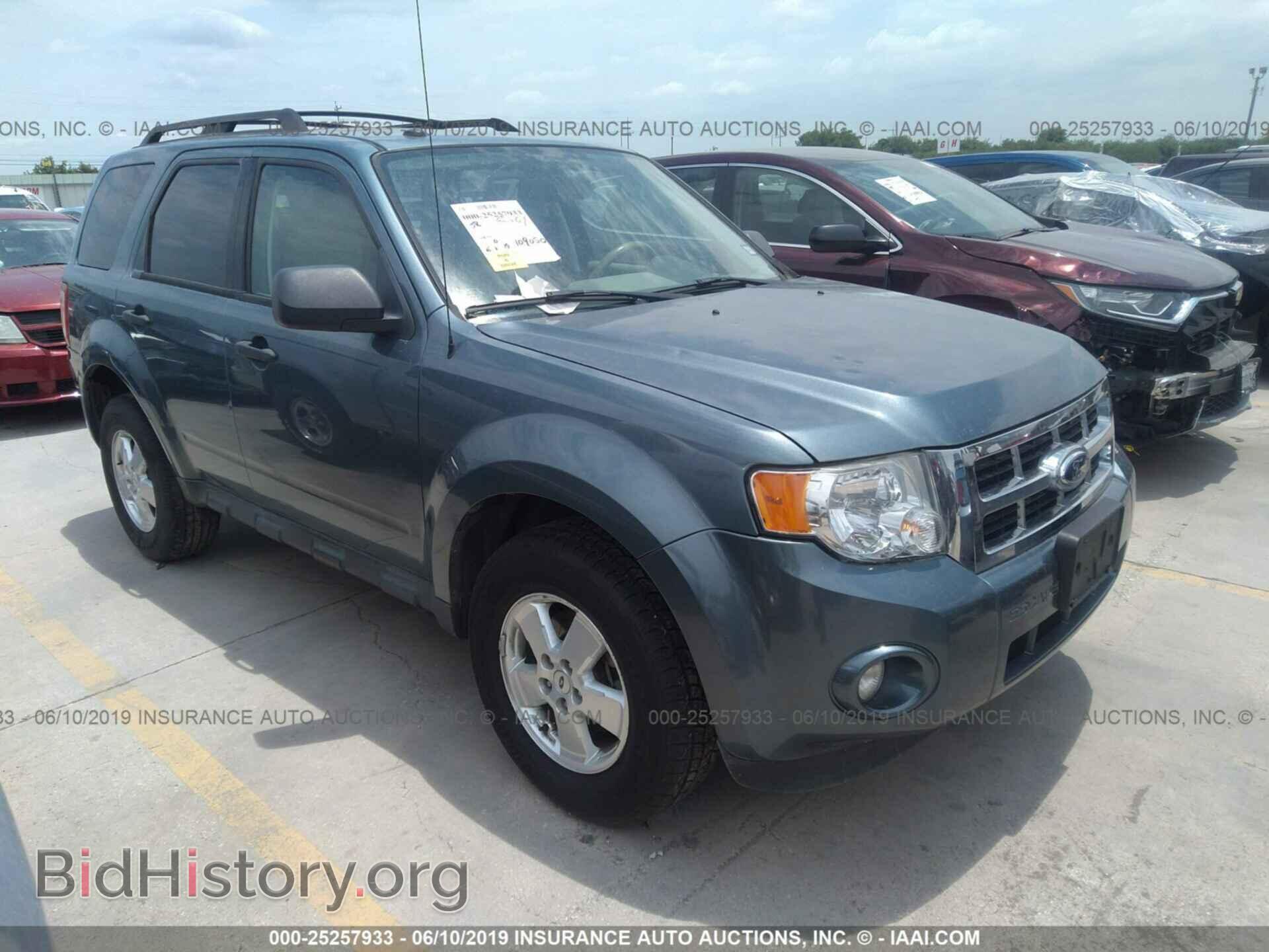 Photo 1FMCU0DG0BKC71040 - FORD ESCAPE 2011