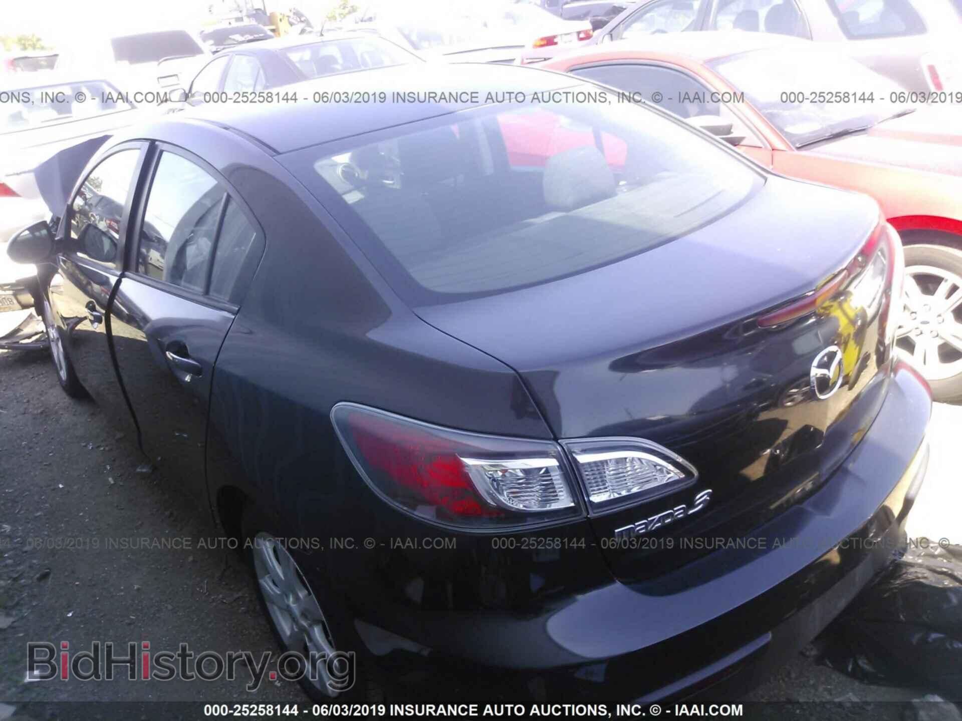 2011 MAZDA 3 - VIN: JM1BL1VGXB1438744 - Фото 3