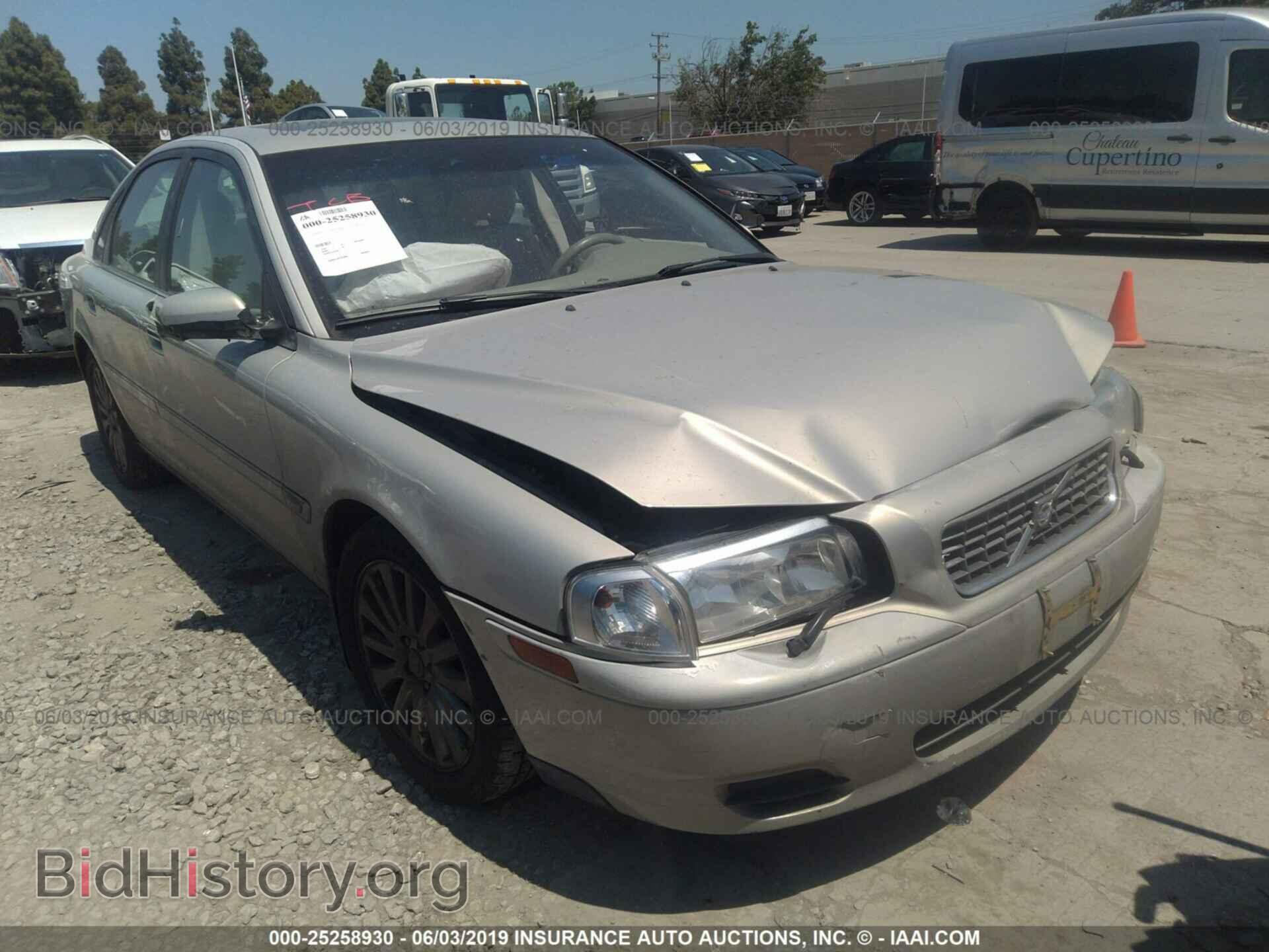 Фотография YV1TS92D841348375 - VOLVO S80 2004