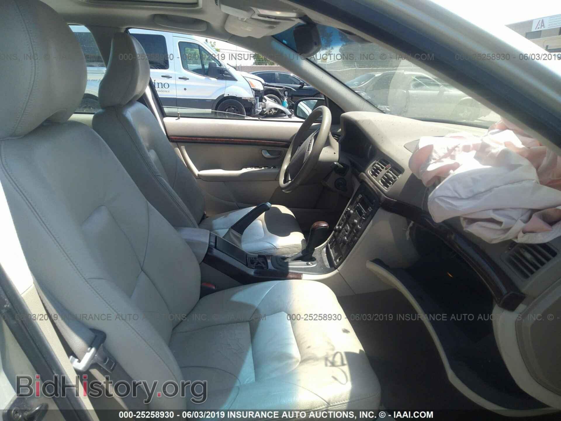 2004 VOLVO S80 - VIN: YV1TS92D841348375 - Photo 5