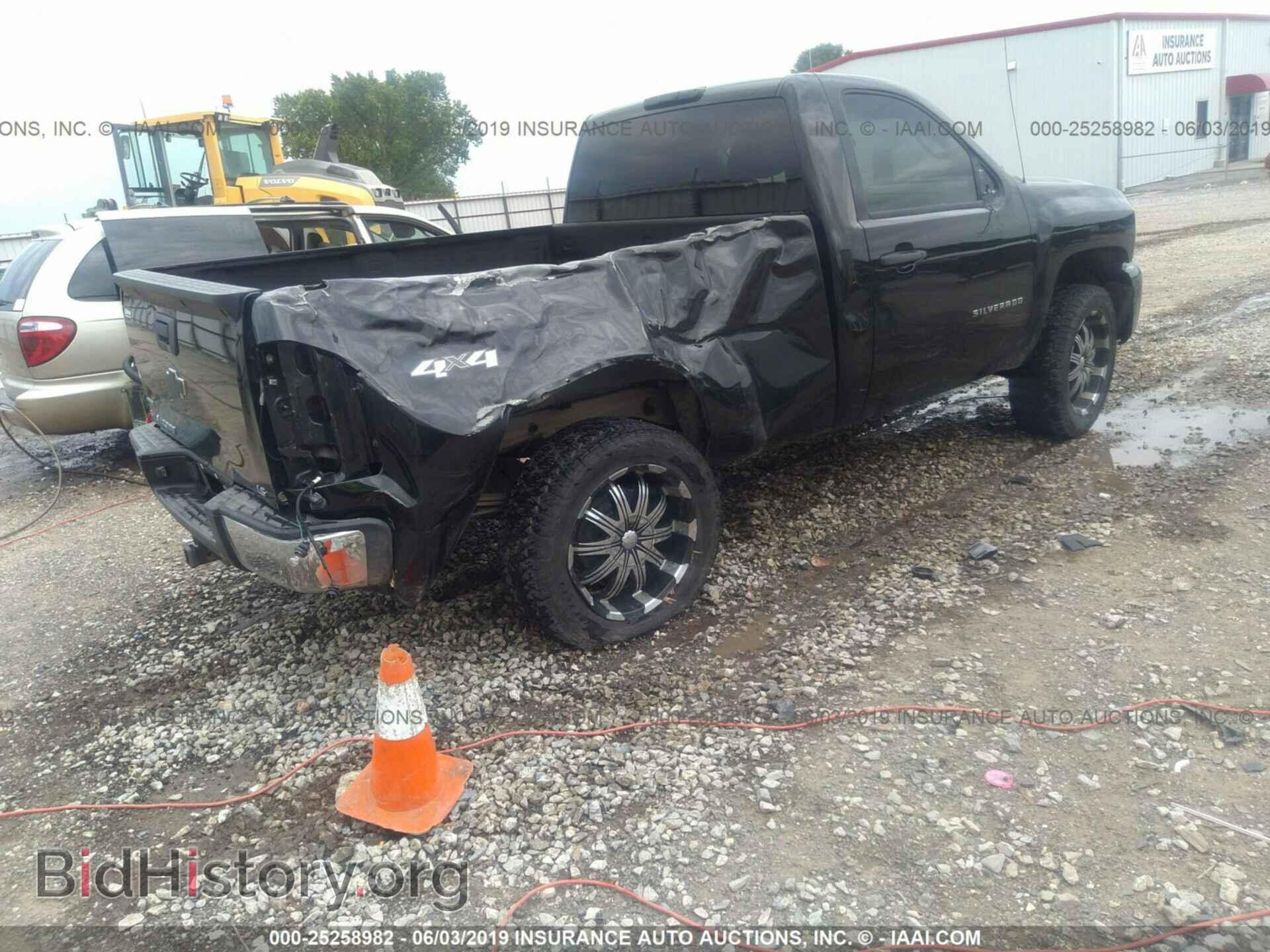 2011 CHEVROLET SILVERADO - VIN: 1GCNKPEA9BZ334908 - Фото 4