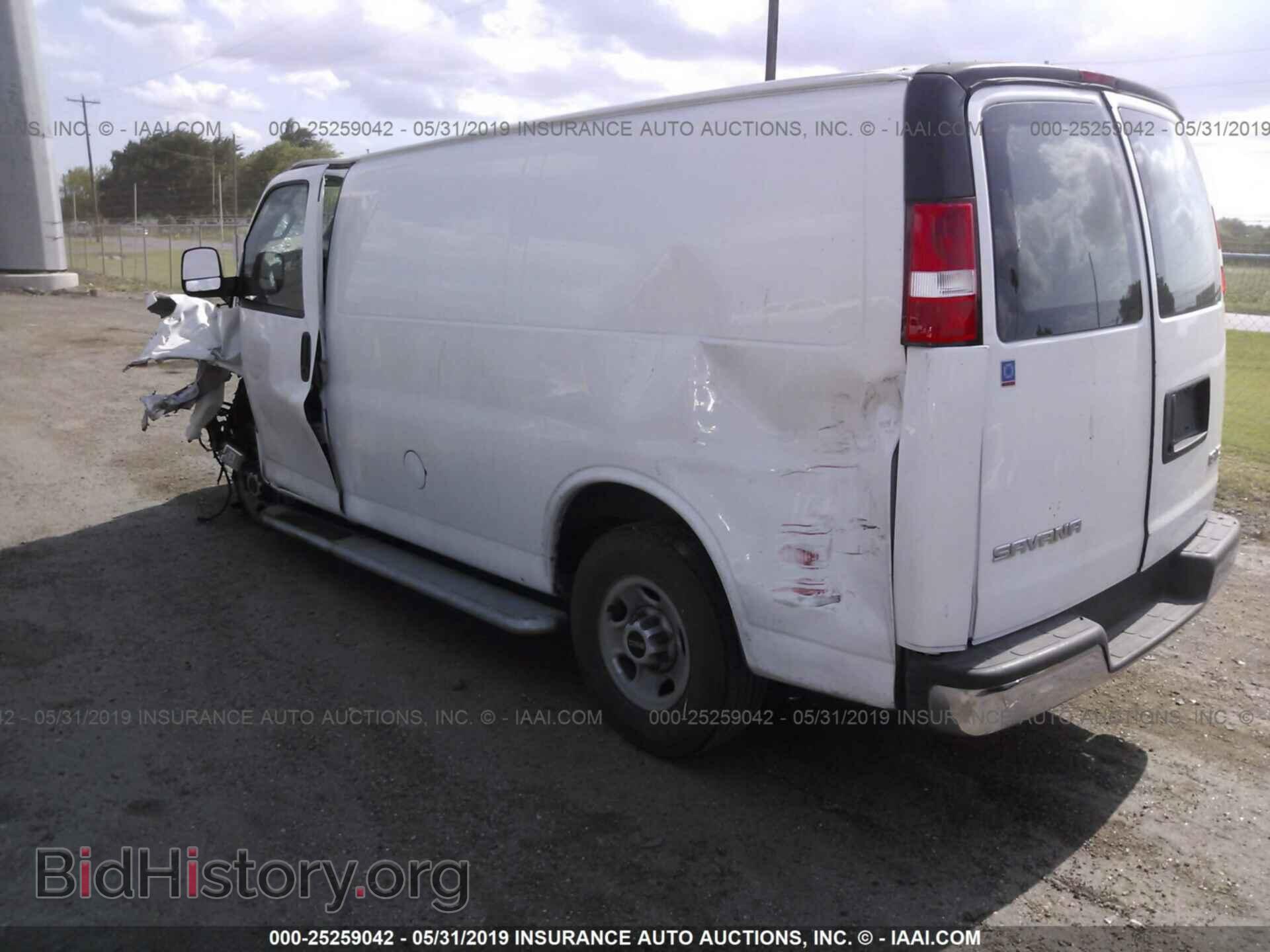 2017 GMC SAVANA - VIN: 1GTW7AFF8H1911142 - Фото 3