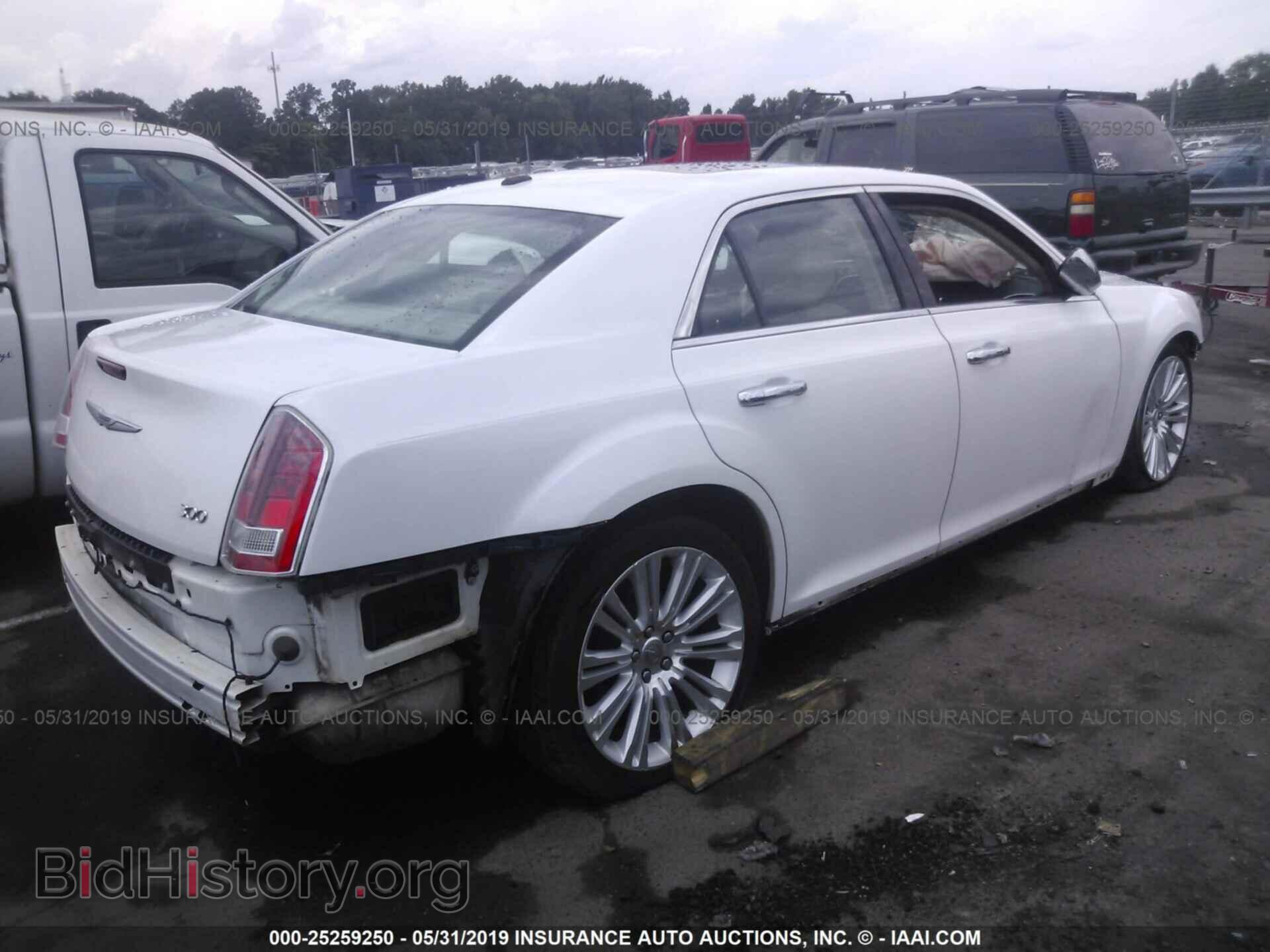 2012 CHRYSLER 300 - VIN: 2C3CCACG5CH195939 - Photo 4