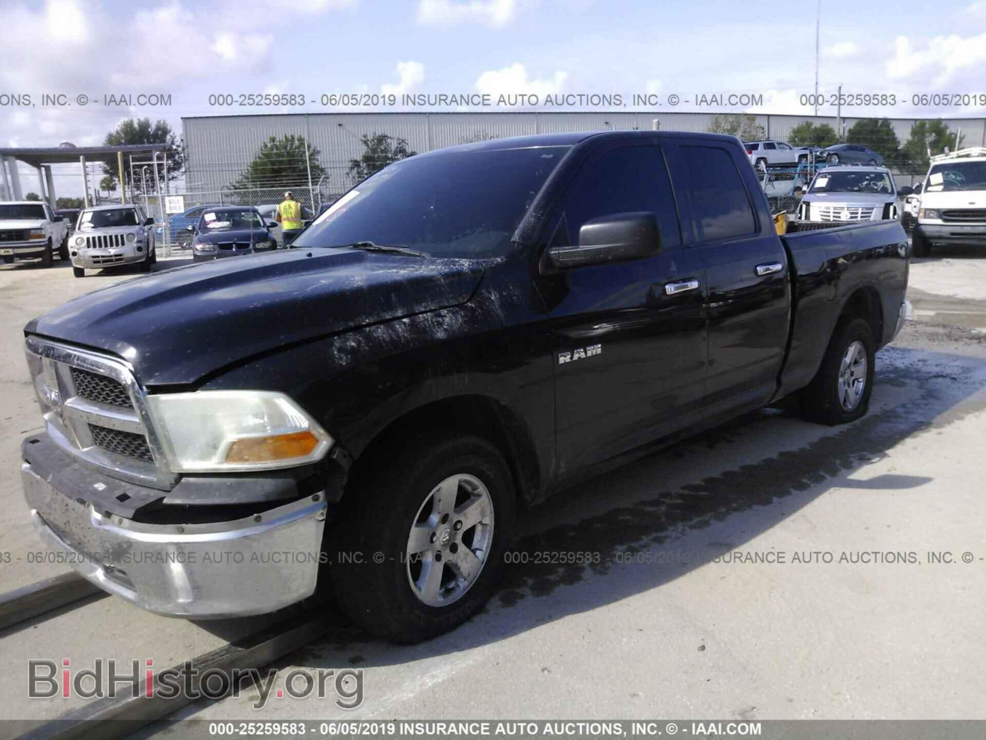 2010 DODGE RAM 1500 - VIN: 1D7RB1GP6AS105051 - Фото 2