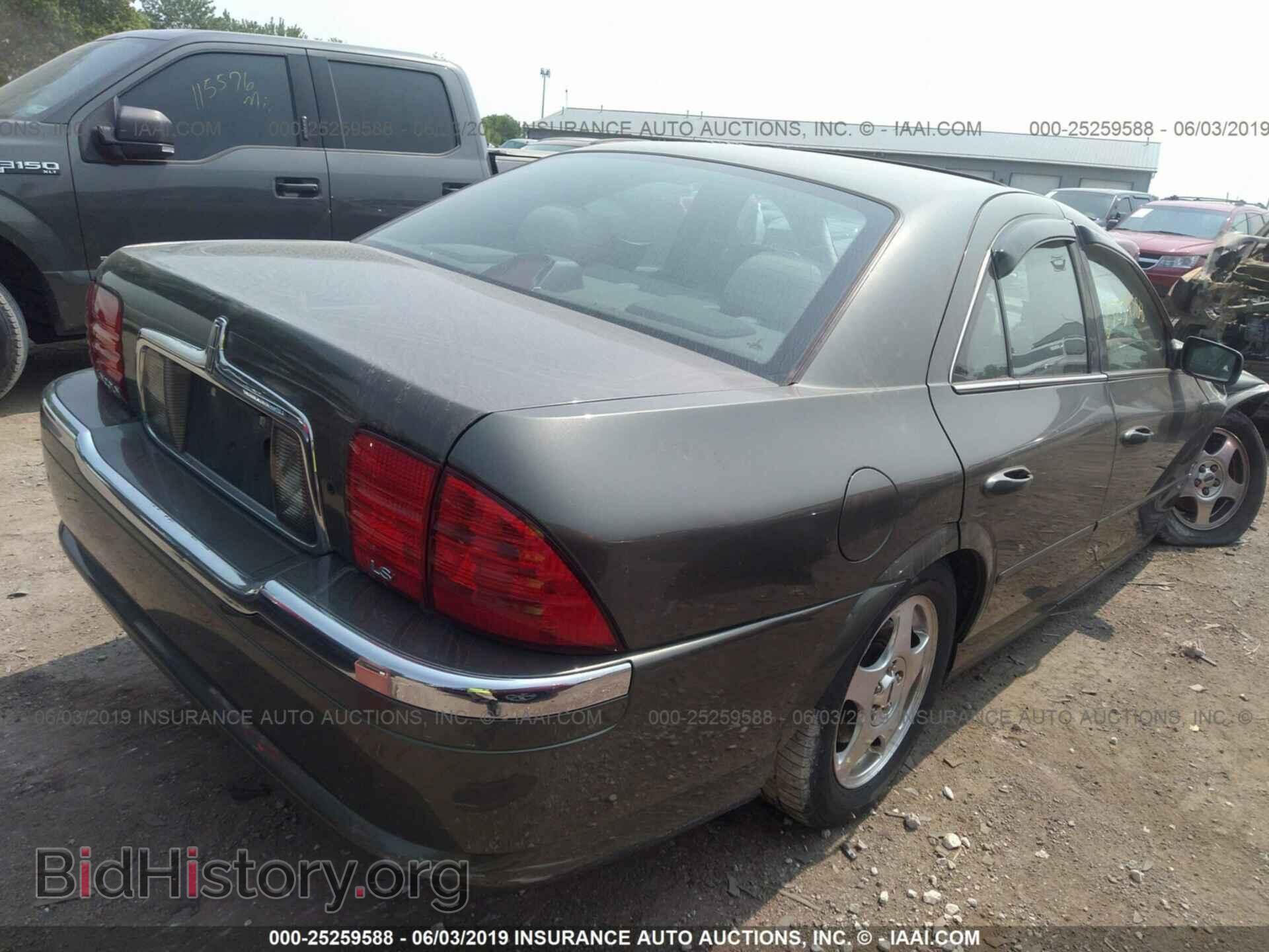 2000 LINCOLN LS - VIN: 1LNHM87A3YY777320 - Photo 4