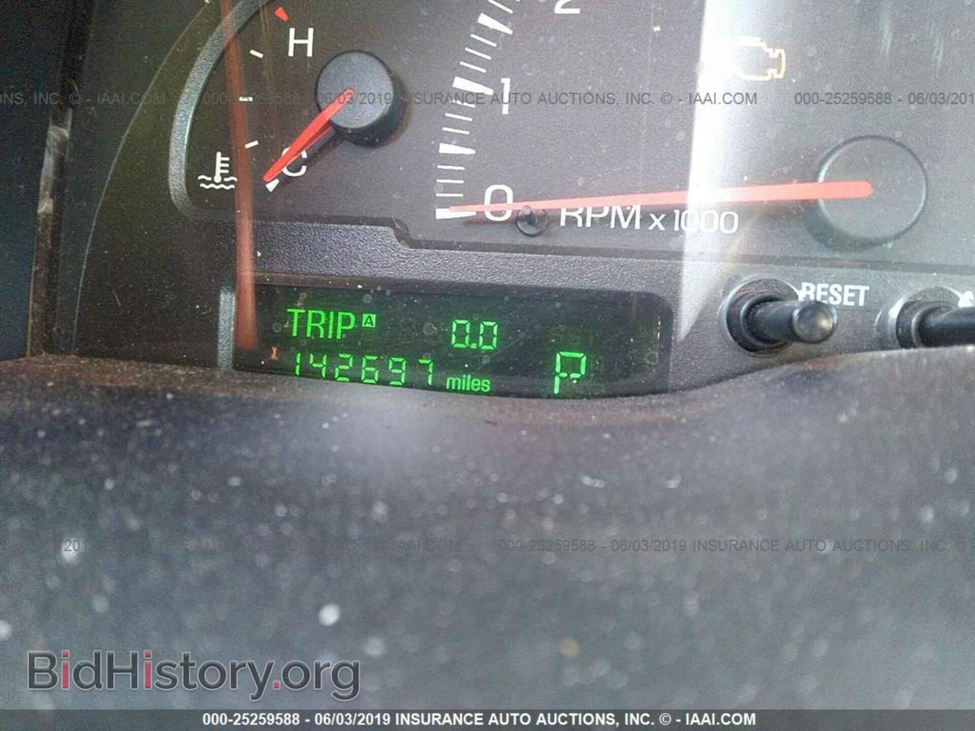 2000 LINCOLN LS - VIN: 1LNHM87A3YY777320 - Photo 7