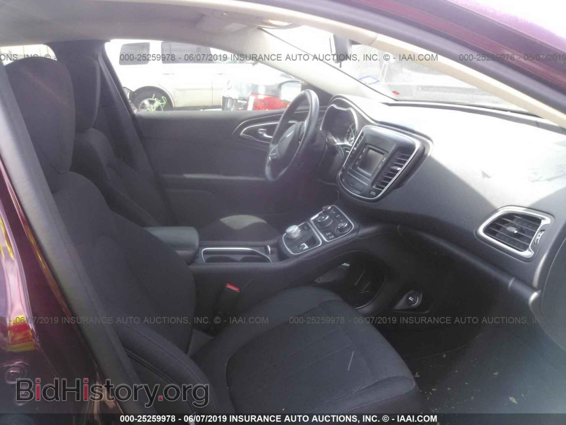 2016 CHRYSLER 200 - VIN: 1C3CCCFB1GN189824 - Photo 5